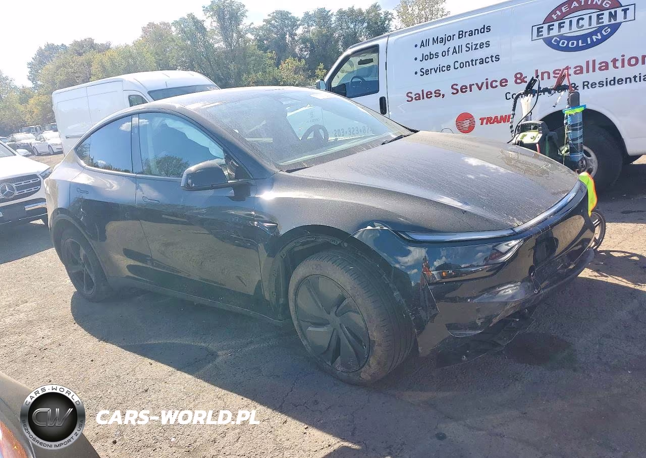 2026 Tesla Model Y VIN:7SAYGDEE1TA411715 - 4
