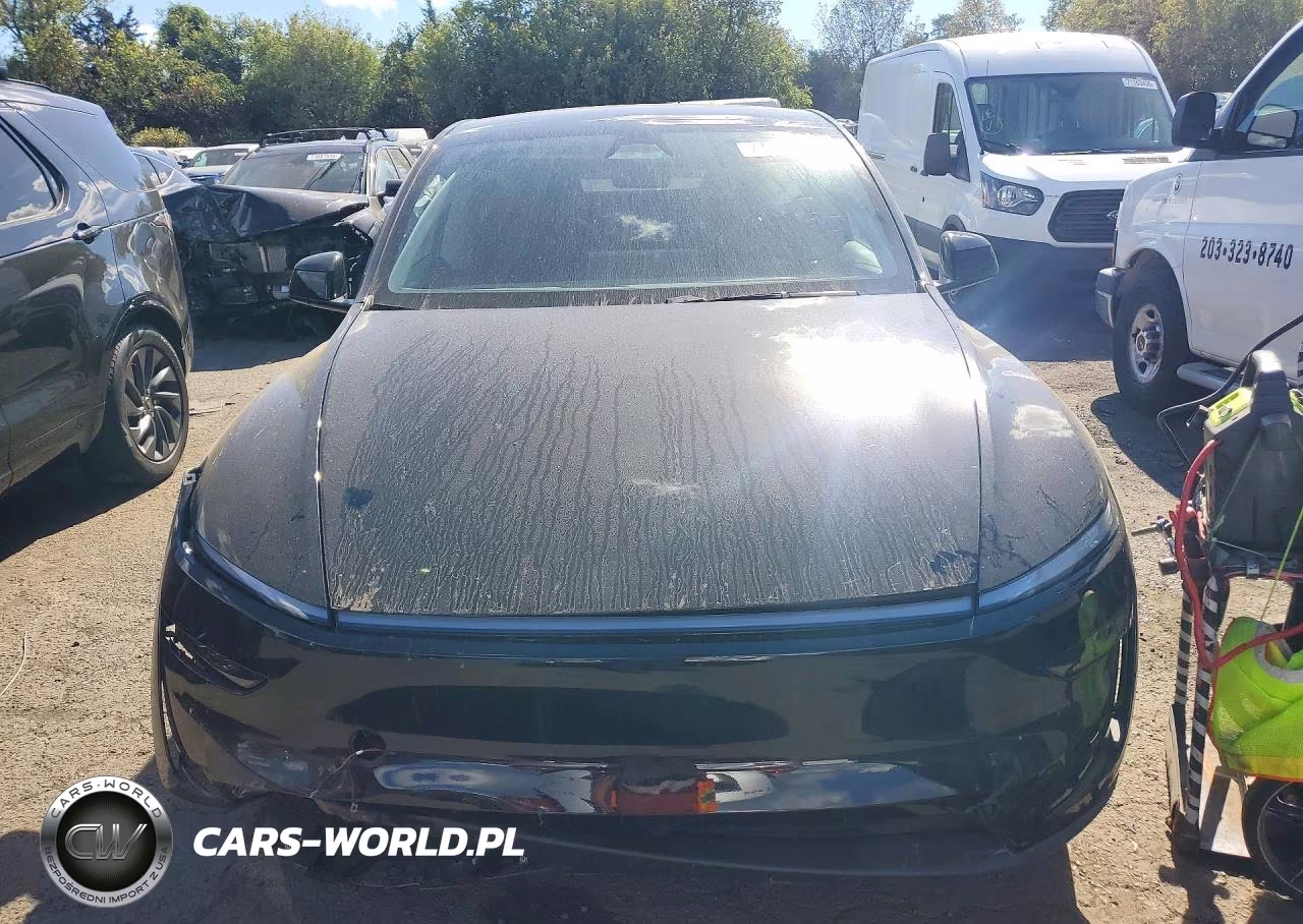 2026 Tesla Model Y VIN:7SAYGDEE1TA411715 - 5