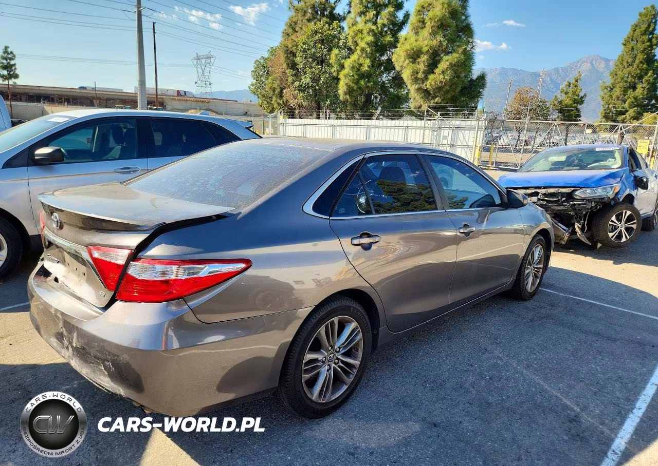 2016 Toyota Camry Se VIN:4T1BF1FK2GU177508 - 3