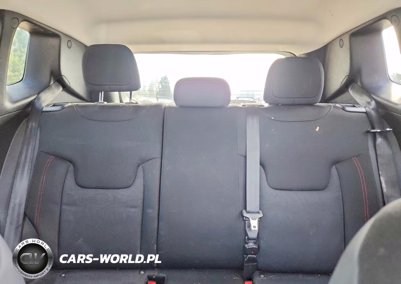 2017 Jeep Renegade Trailhawk VIN:ZACCJBCB0HPE62552 - 10