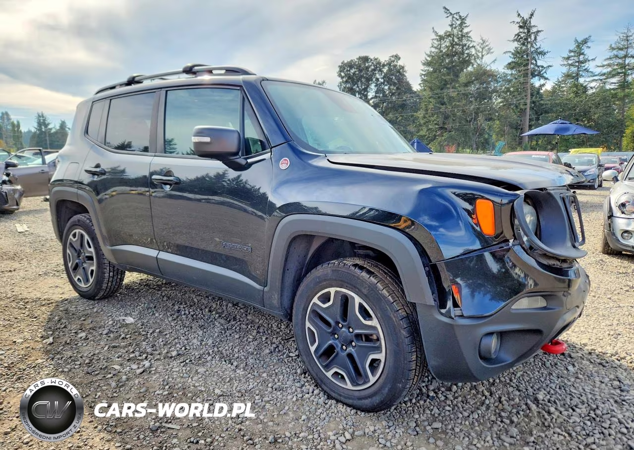 2017 Jeep Renegade Trailhawk VIN:ZACCJBCB0HPE62552 - 4