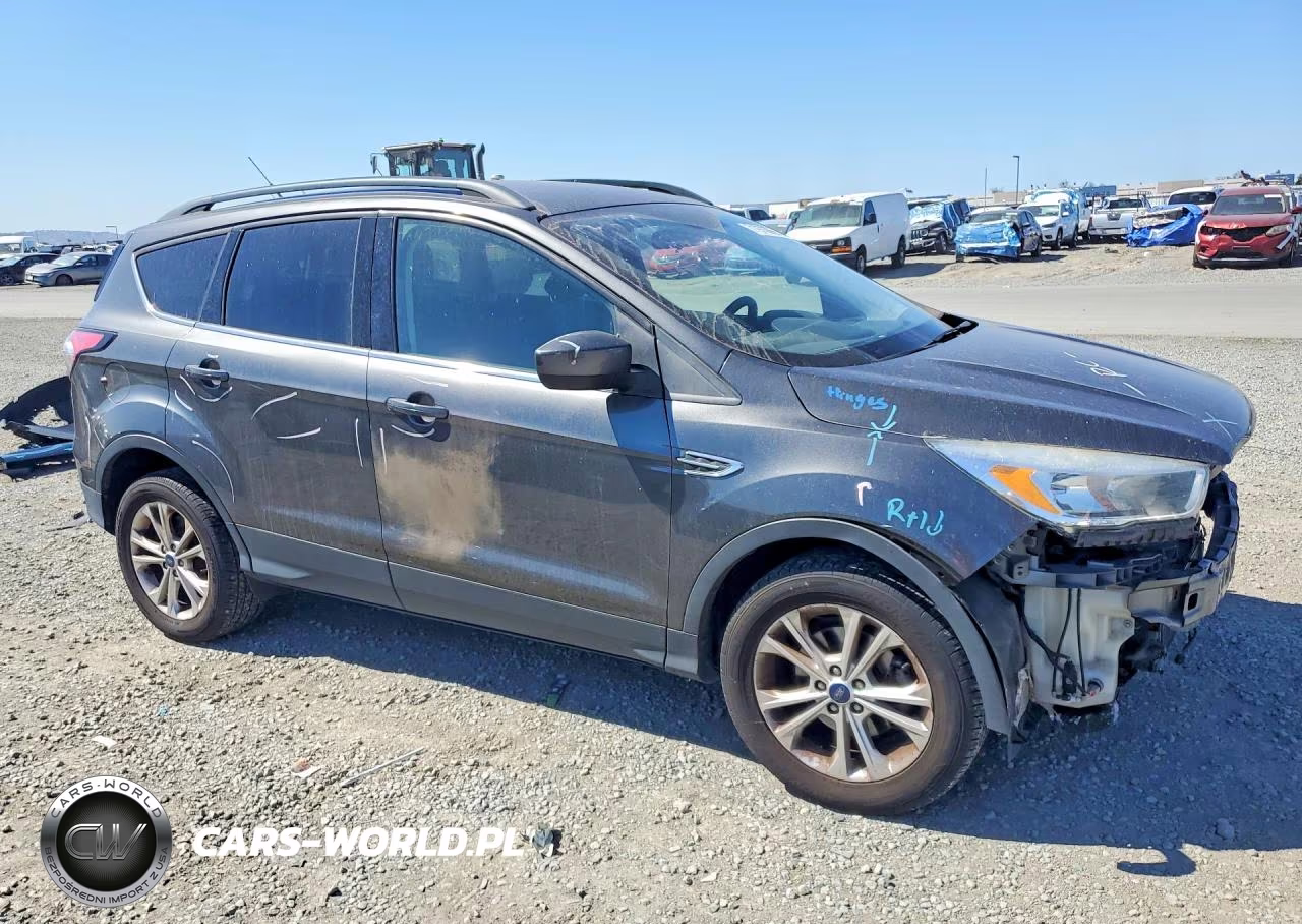 2018 Ford Escape Se VIN:1FMCU0GD4JUA42431 - 4