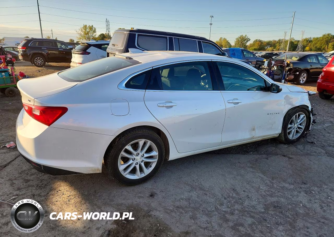 2017 Chevrolet Malibu Lt VIN:1G1ZE5ST0HF154240 - 3