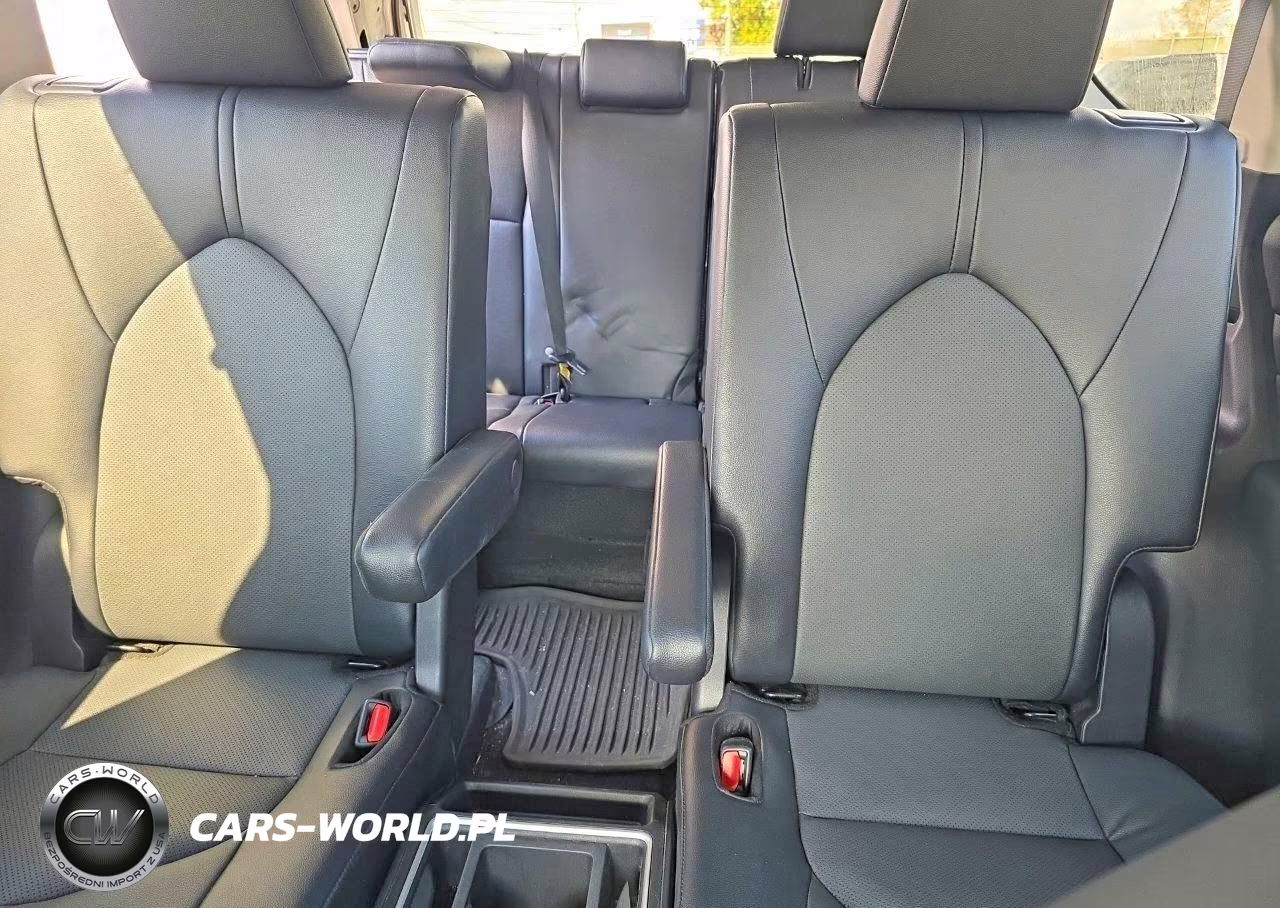 2026 Toyota Grand Highlander Hybrid Xle VIN:5TDACAB56TS086765 - 10