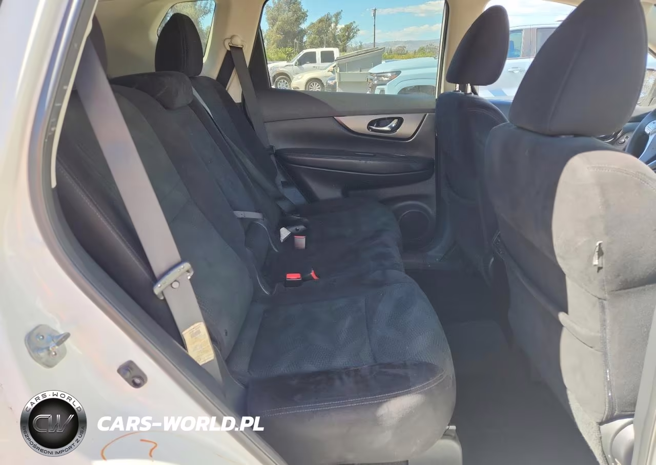 2014 Nissan Rogue S VIN:5N1AT2ML7EC827619 - 10