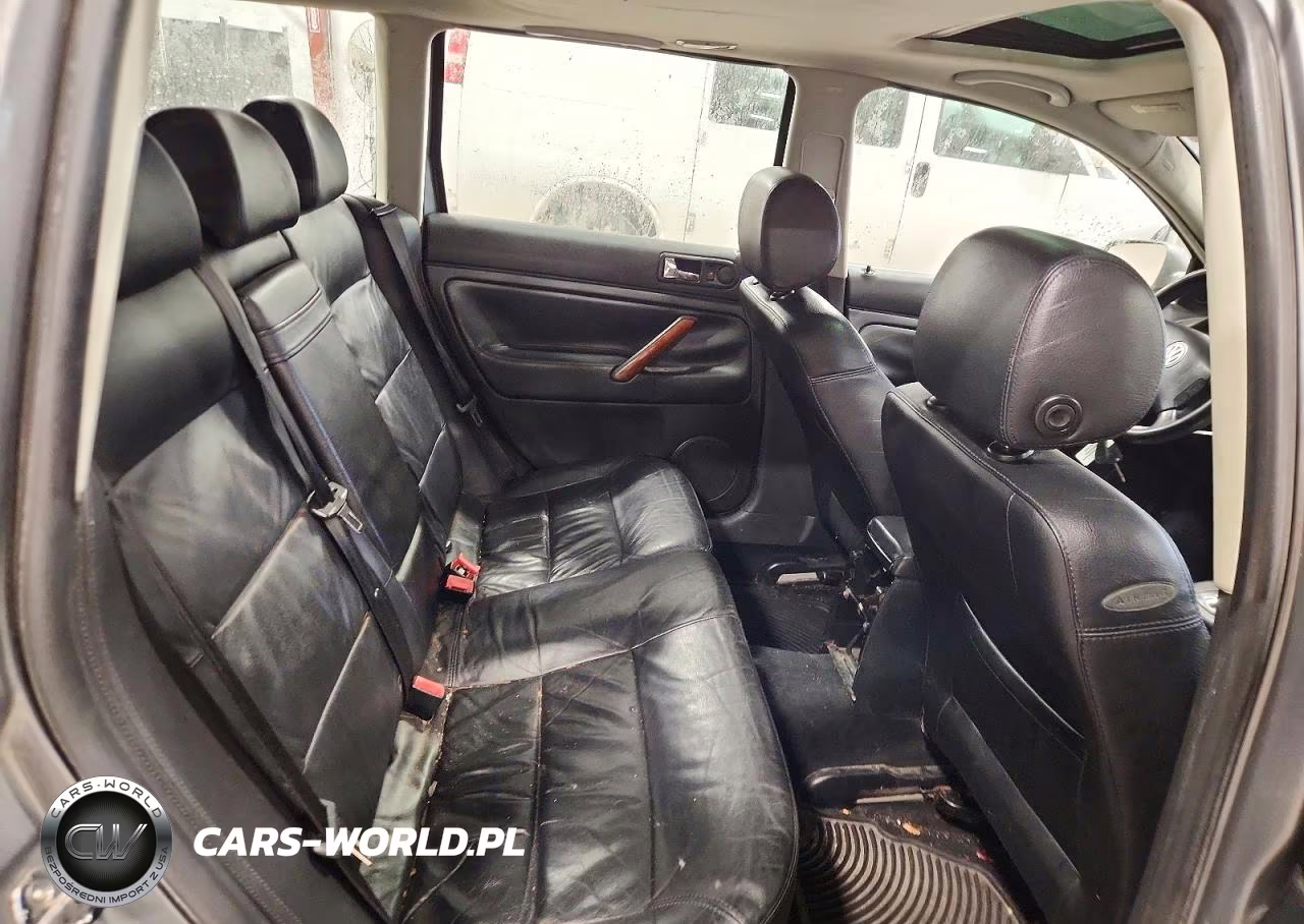 2004 Volkswagen Passat Glx 4Motion VIN:WVWYH63B24E130804 - 11