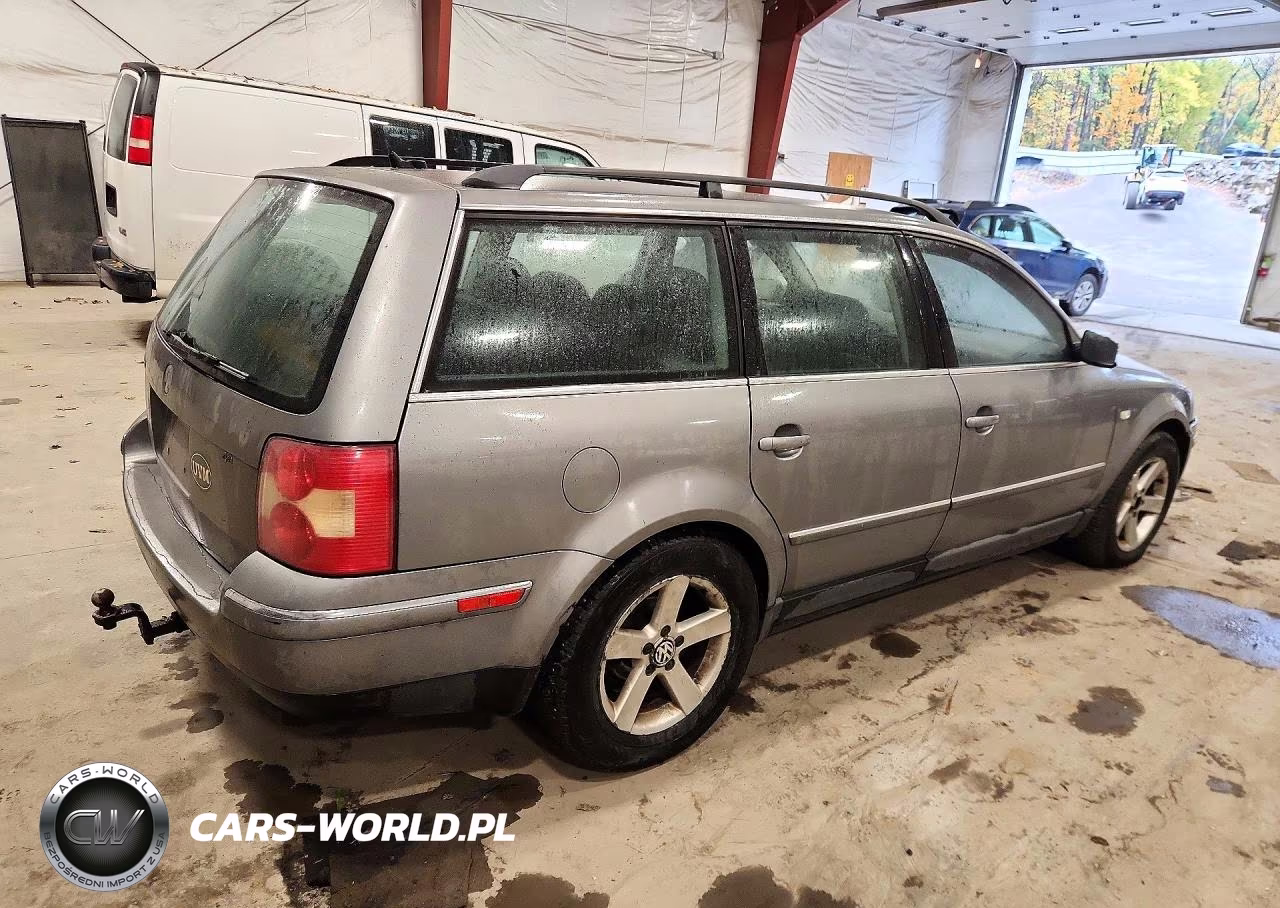 2004 Volkswagen Passat Glx 4Motion VIN:WVWYH63B24E130804 - 3