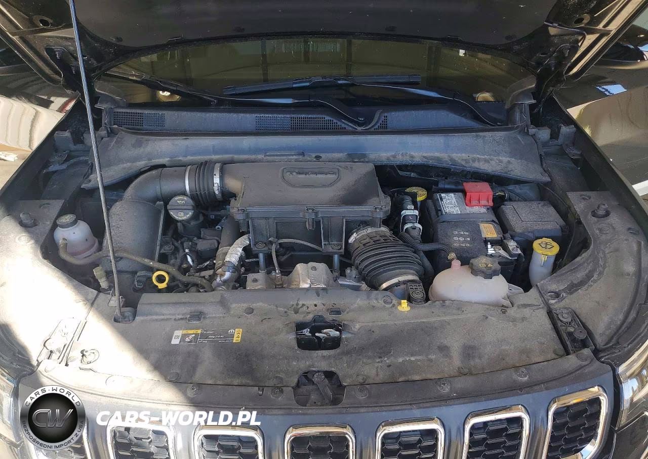 2025 Jeep Compass Latitude VIN:3C4NJDBN0ST597773 - 12