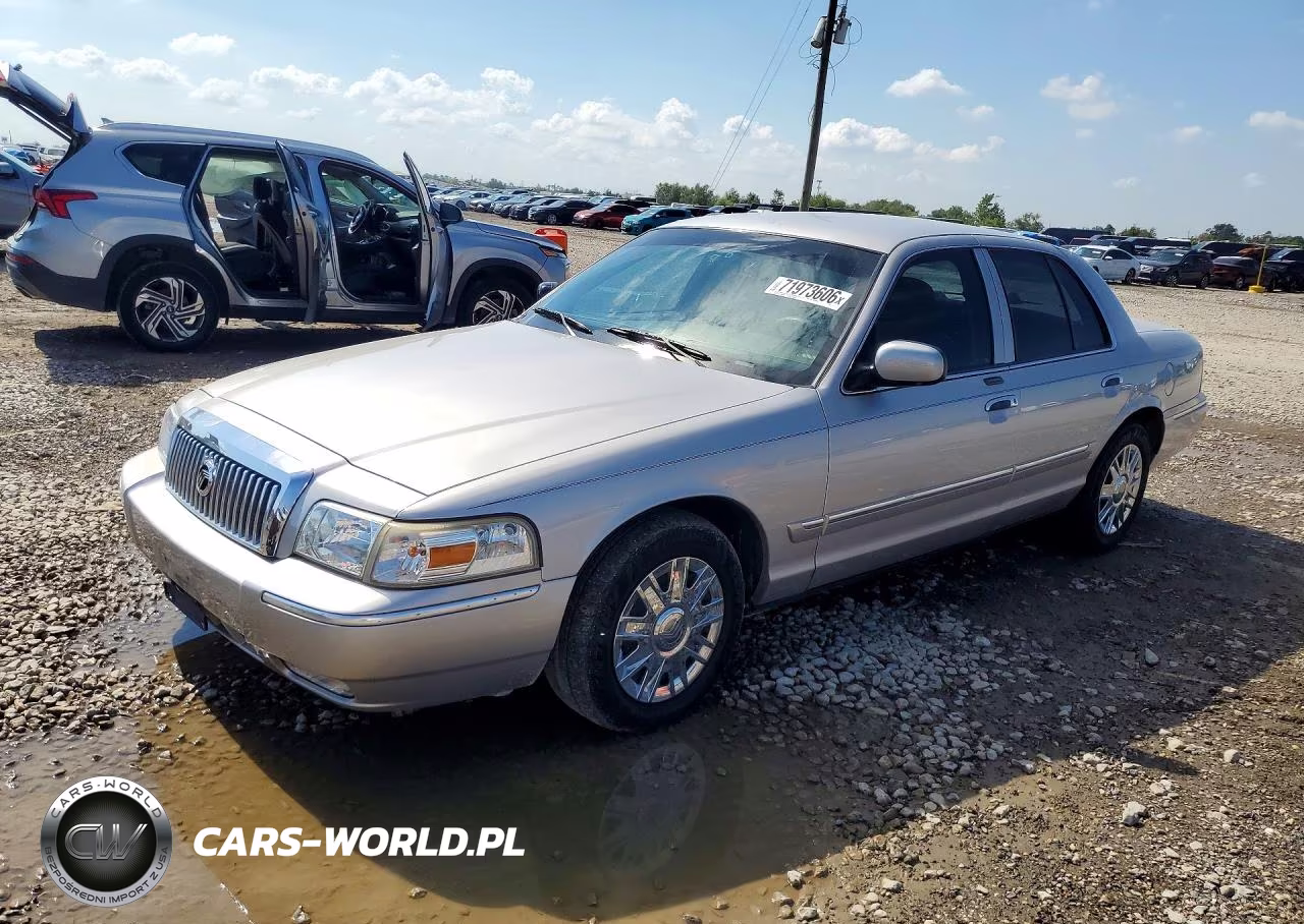 2008 Mercury Grand Marquis Gs – zdjęcie 1 z 12