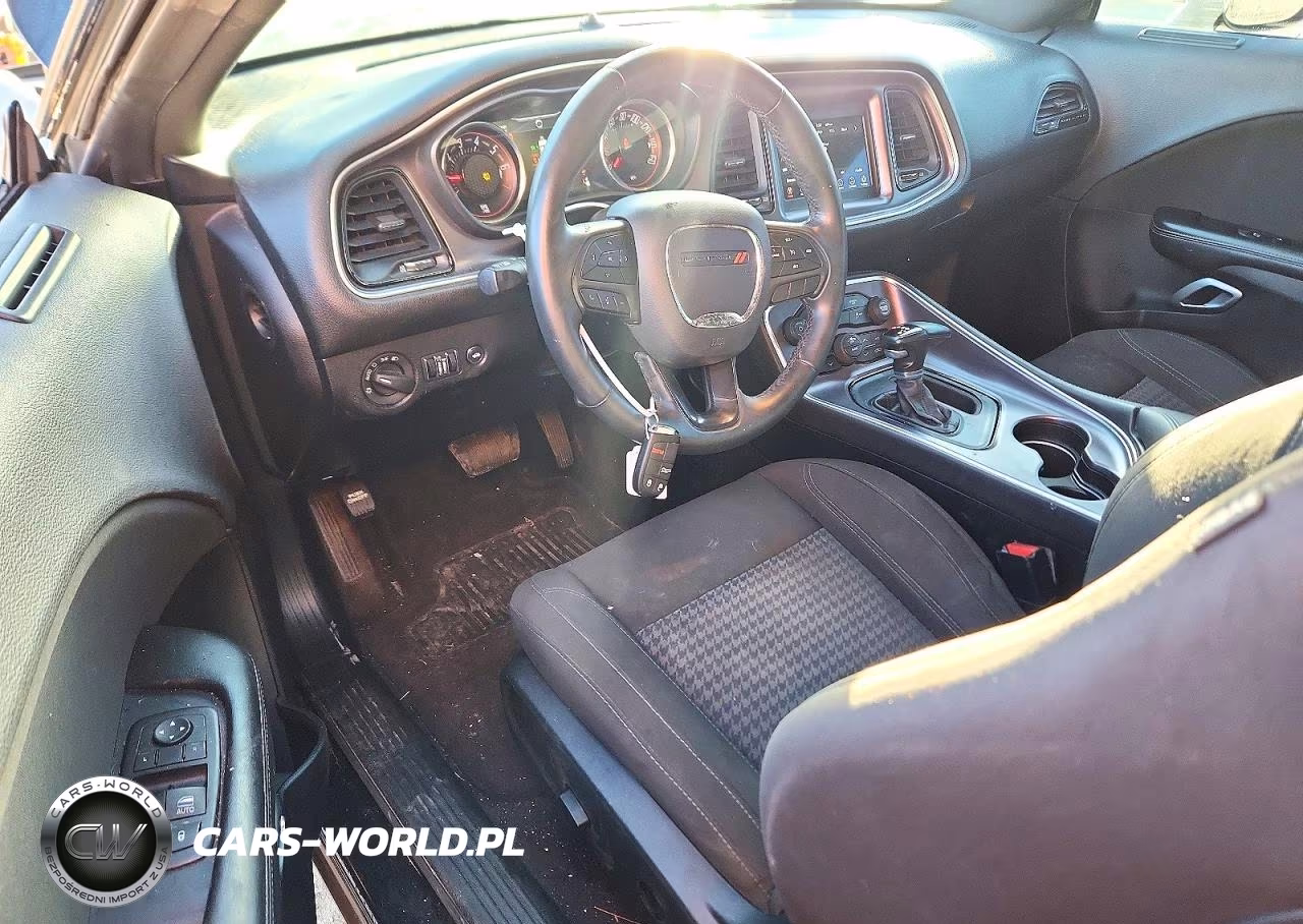 2018 Dodge Challenger Sxt VIN:2C3CDZAG0JH138544 - 8