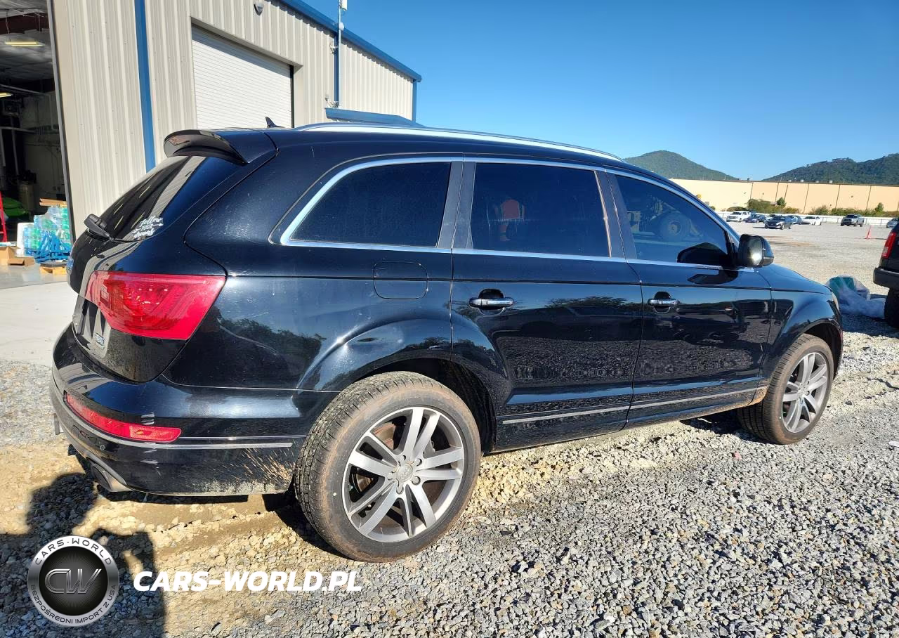 2015 Audi Q7 Premium Plus VIN:WA1LGAFE1FD029780 - 3