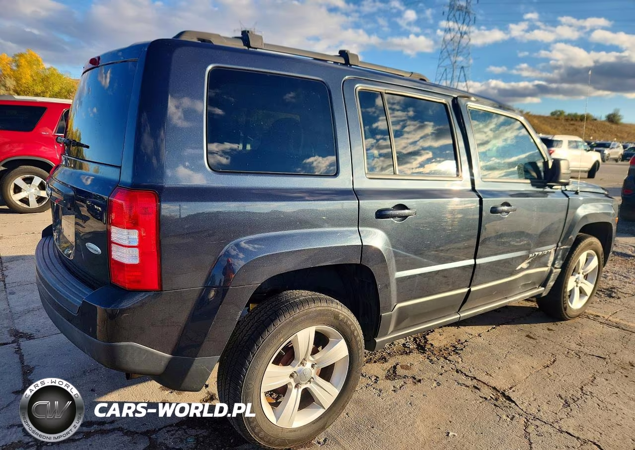 2014 Jeep Patriot Latitude VIN:1C4NJPFB5ED691613 - 3