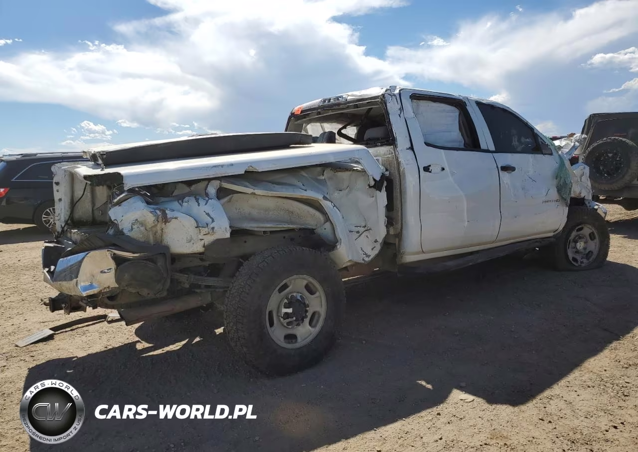 2015 Chevrolet Silverado K2500 Heavy Duty VIN:1GC1KUEG7FF620801 - 3