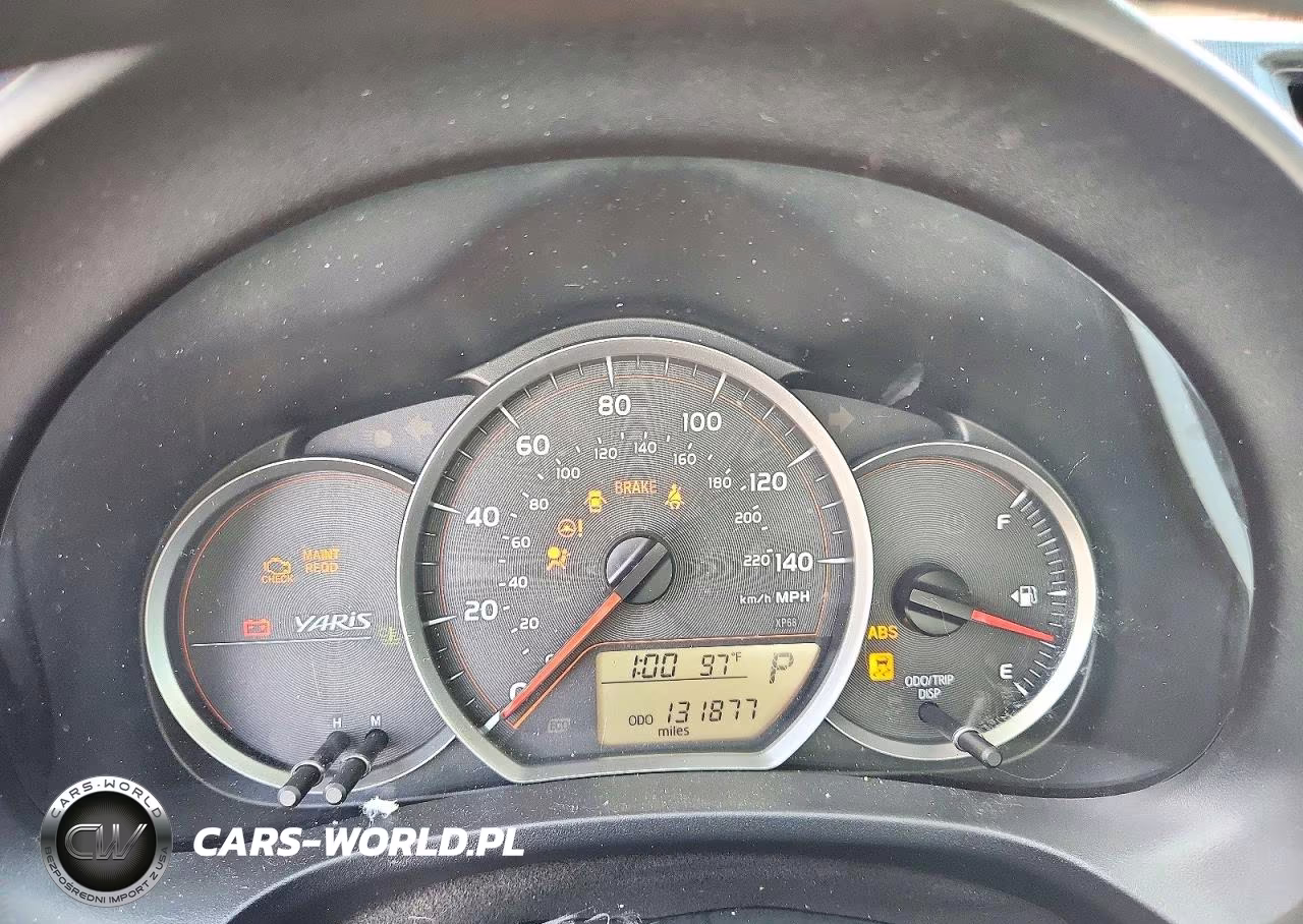 2013 Toyota Yaris 5-Door Le VIN:JTDKTUD36DD550653 - 9