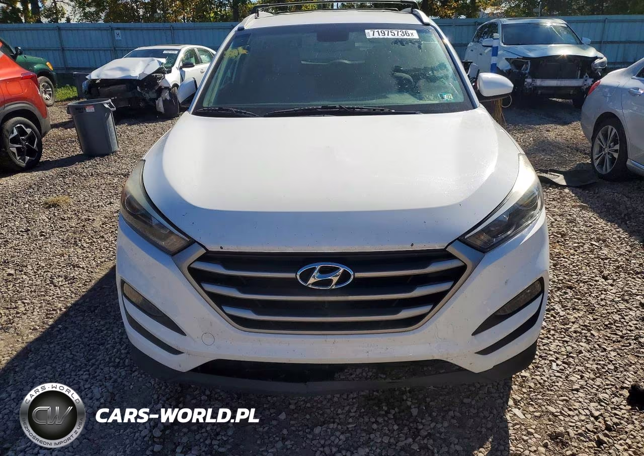 2017 Hyundai Tucson Se VIN:KM8J3CA48HU556829 - 5