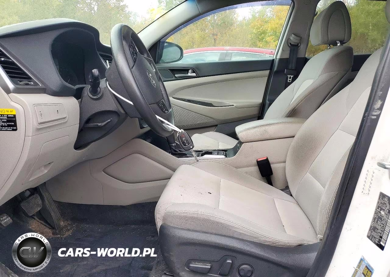 2017 Hyundai Tucson Se VIN:KM8J3CA48HU556829 - 7