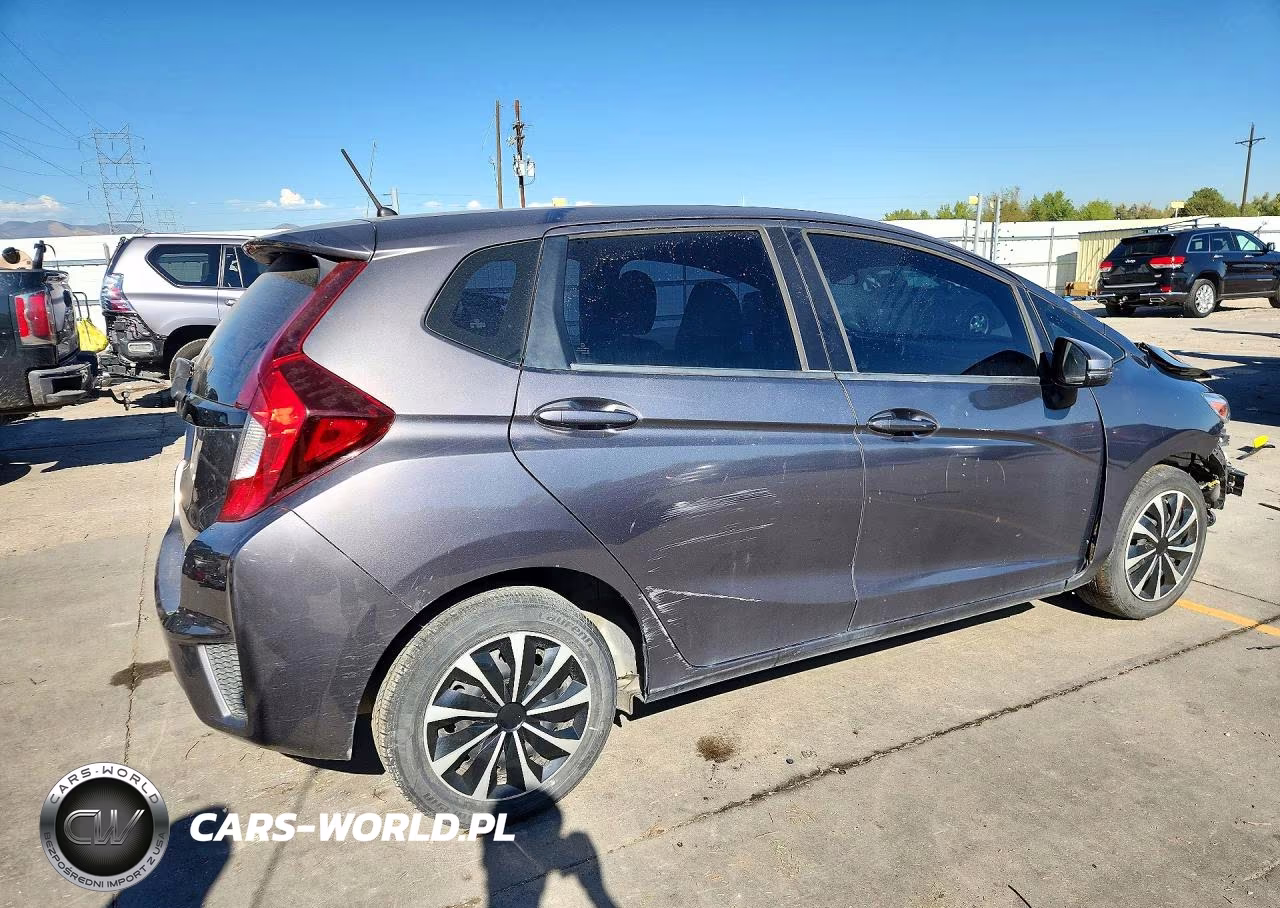 2019 Honda Fit Lx VIN:3HGGK5H47KM733581 - 3