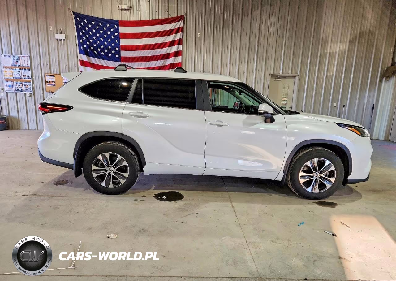 2025 Toyota Highlander Xle VIN:5TDKDRBH4SS586870 - 13