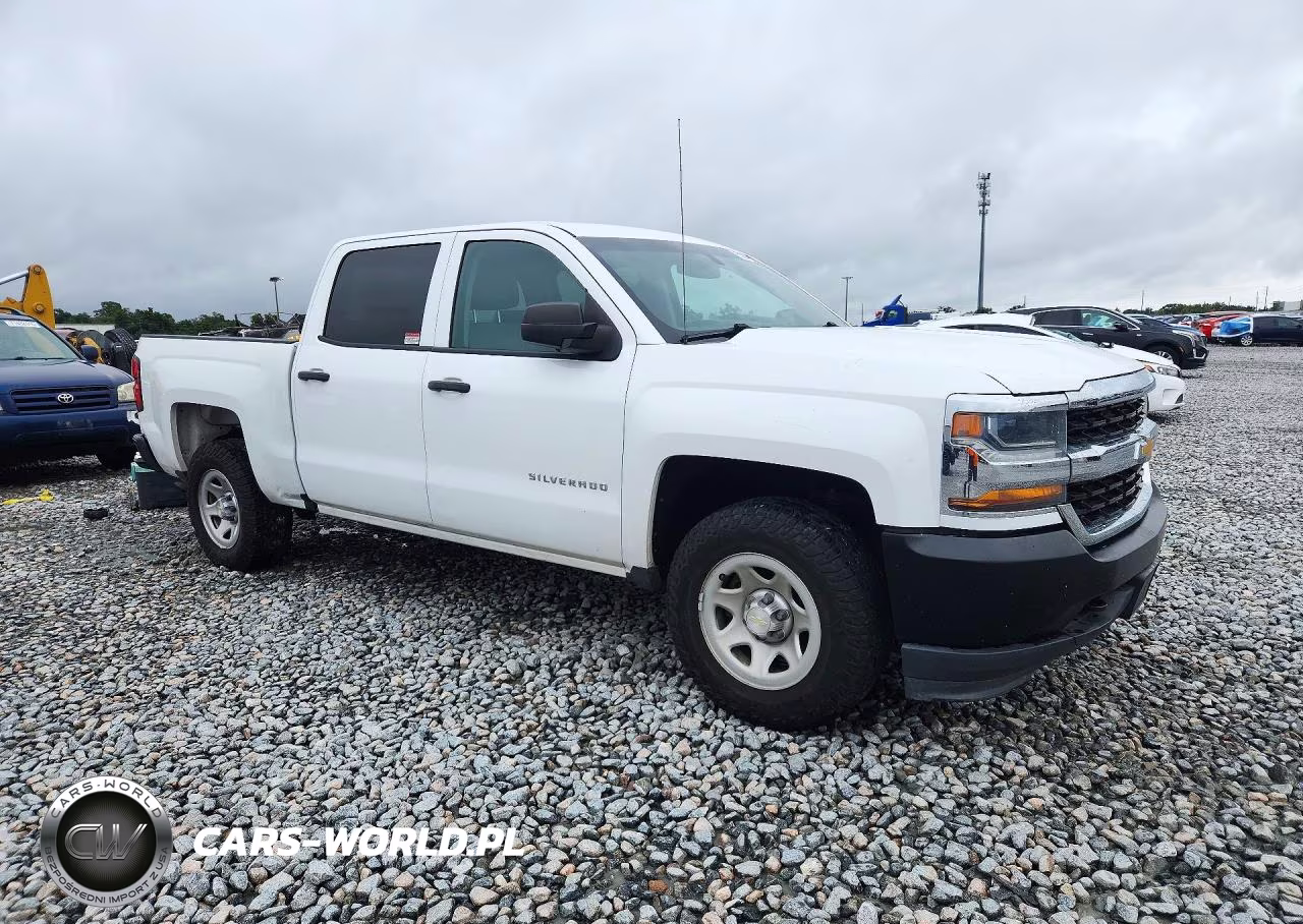 2018 Chevrolet Silverado K1500 VIN:3GCUKNEC8JG336083 - 4