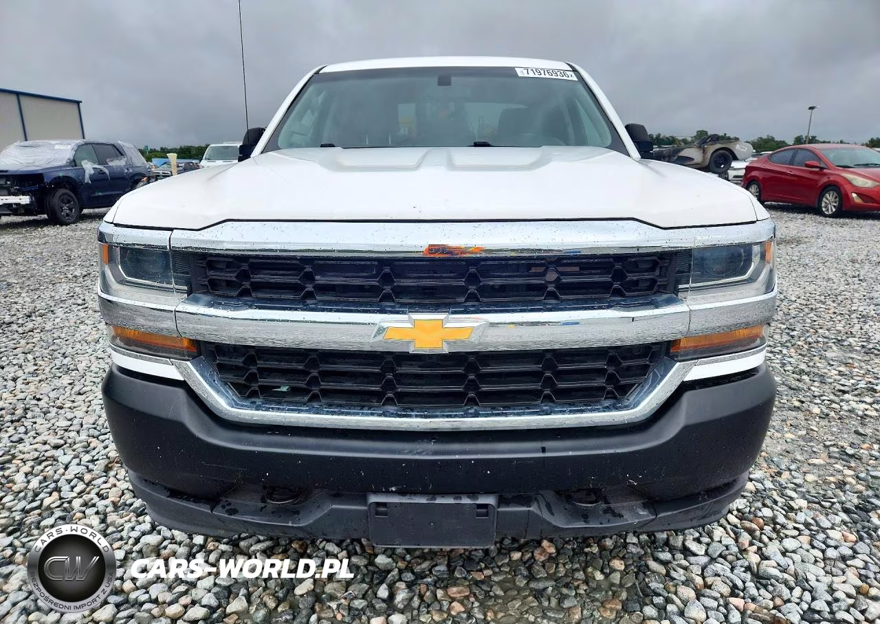 2018 Chevrolet Silverado K1500 VIN:3GCUKNEC8JG336083 - 5