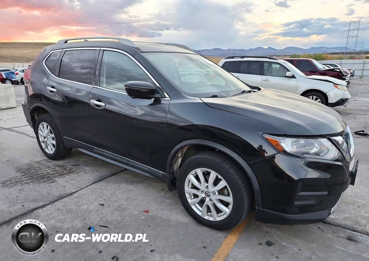 2018 Nissan Rogue S VIN:5N1AT2MV5JC810507 - 4