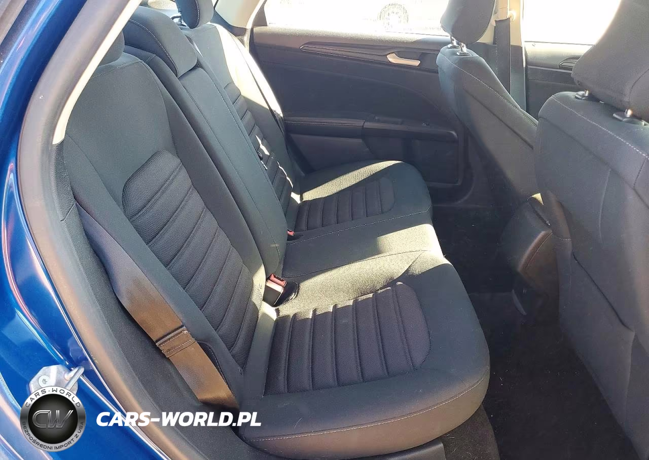 2018 Ford Fusion S VIN:3FA6P0G74JR264998 - 10