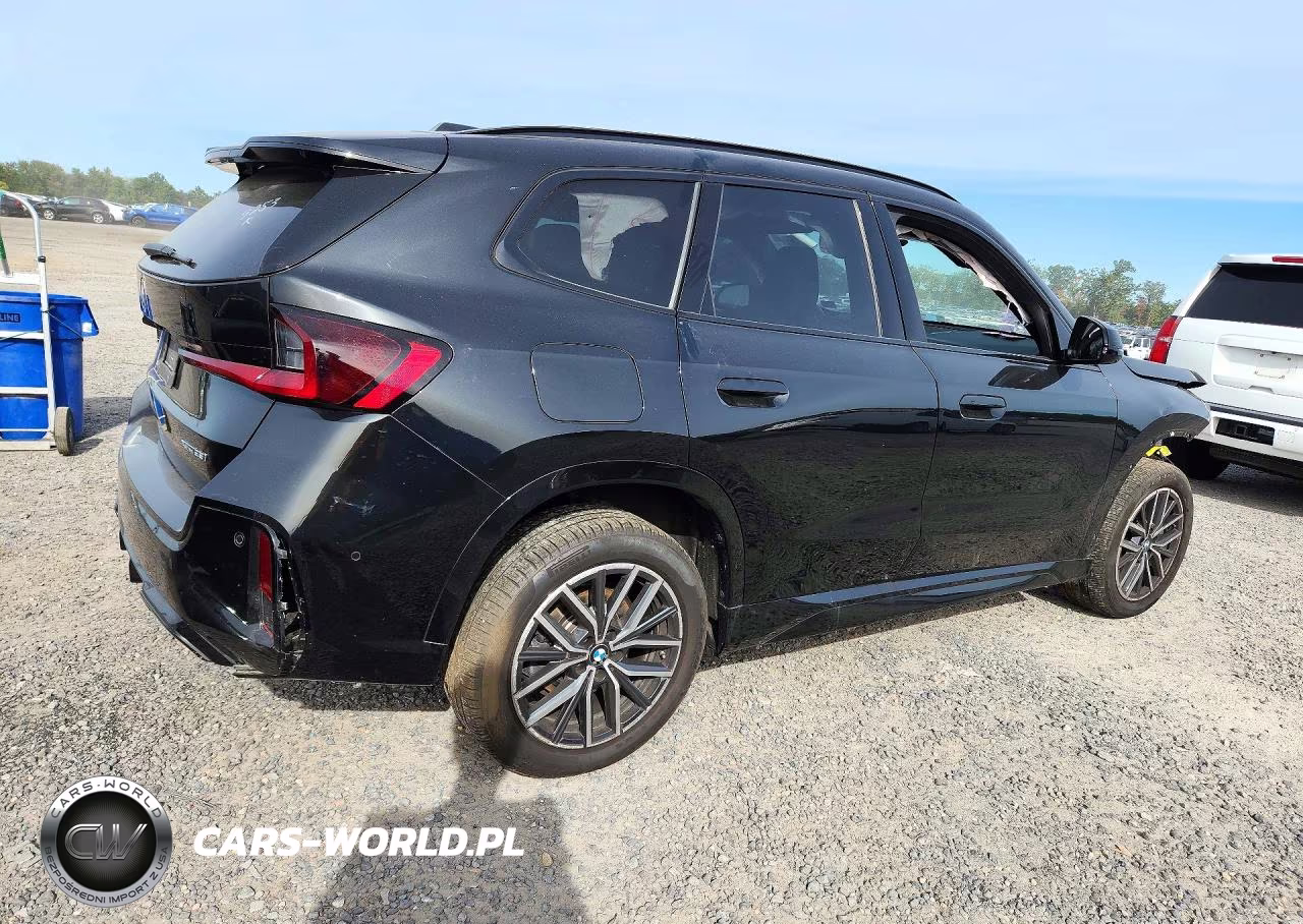 2023 BMW X1 xDrive28I VIN:WBX73EF0XP5X60883 - 3