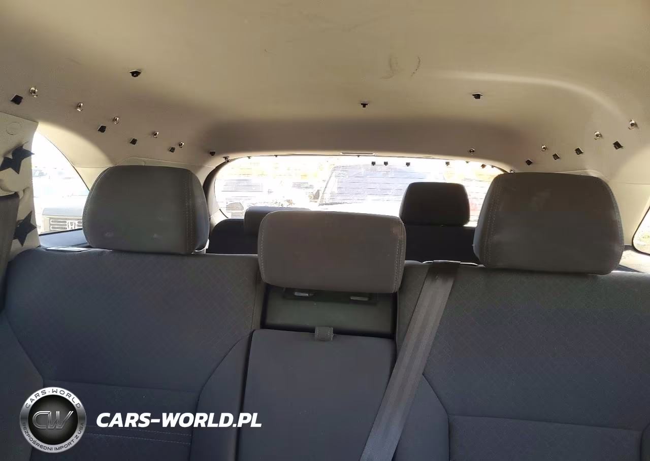 2019 Kia Sorento Lx V6 VIN:5XYPGDA58KG522366 - 10
