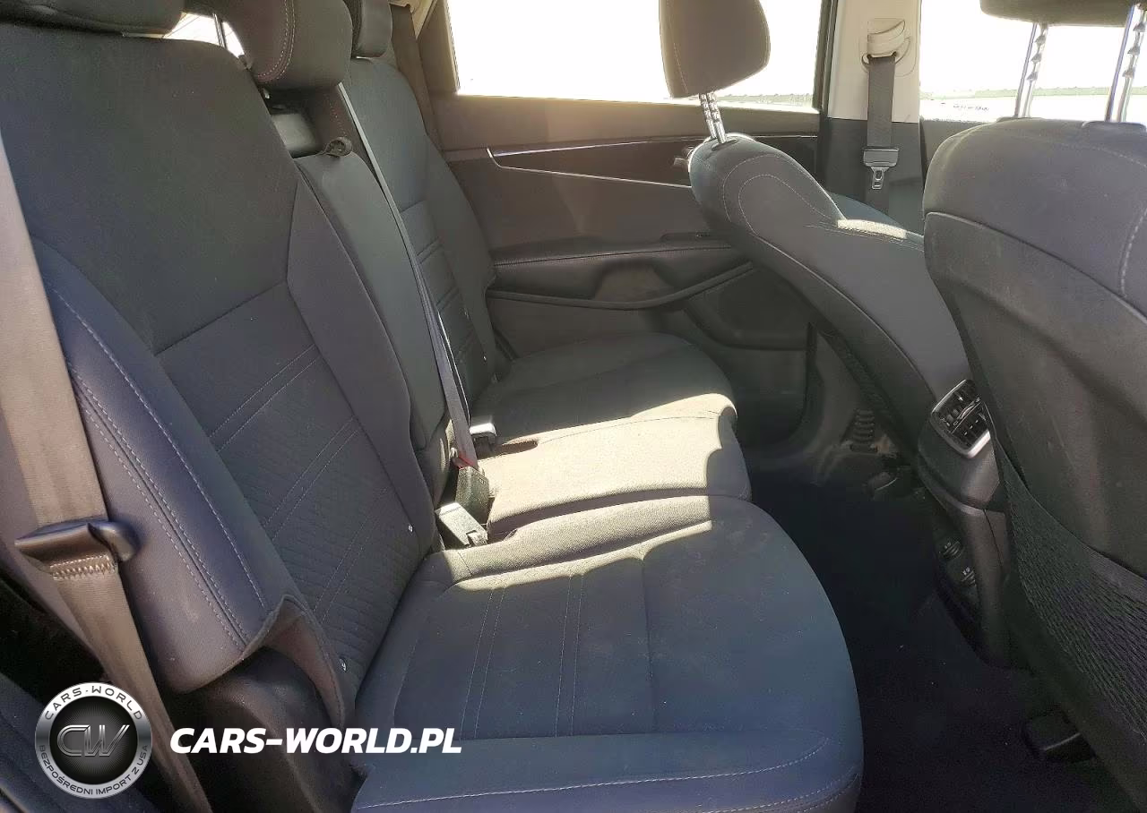 2019 Kia Sorento Lx V6 VIN:5XYPGDA58KG522366 - 11