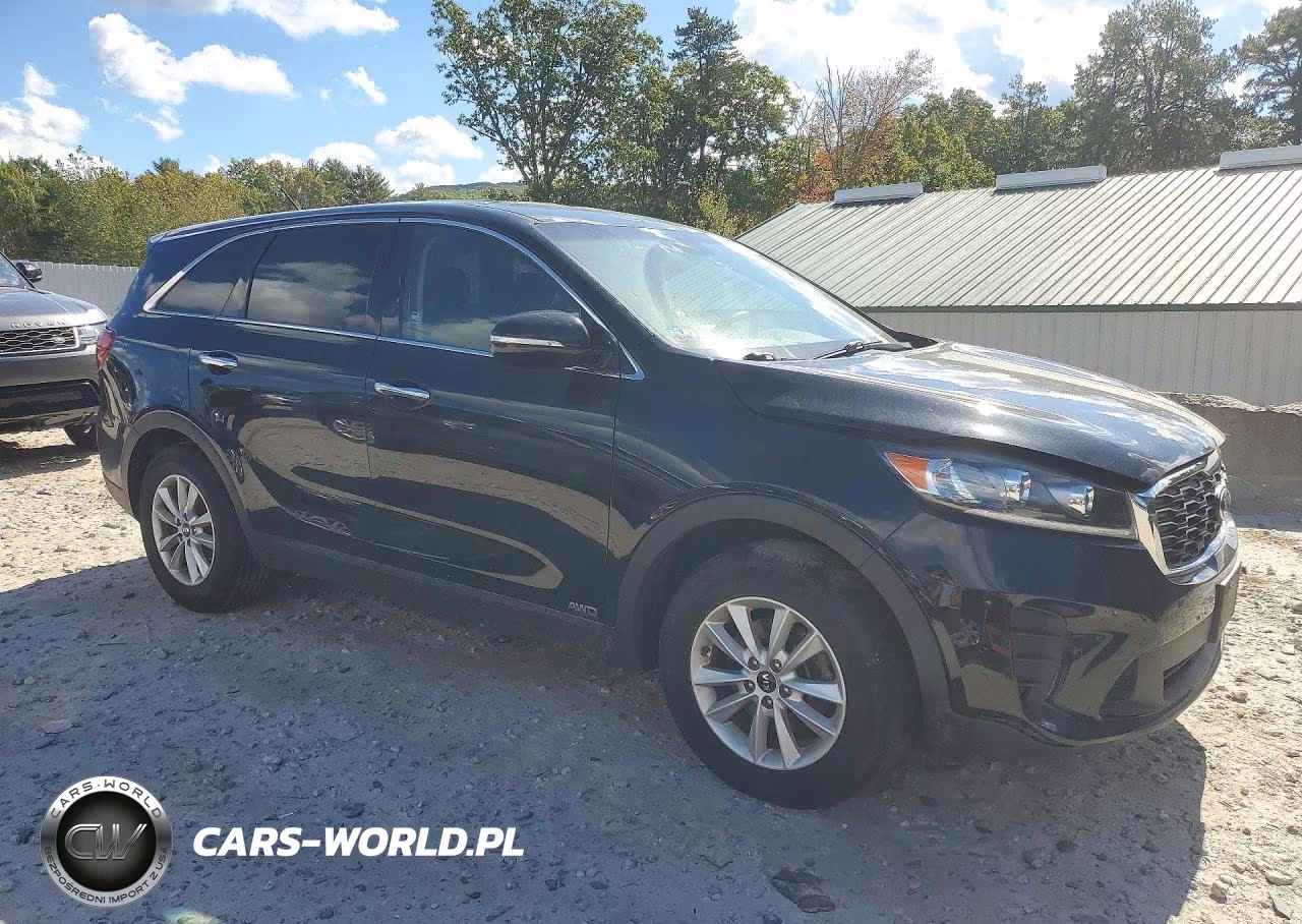 2019 Kia Sorento Lx V6 VIN:5XYPGDA58KG522366 - 4