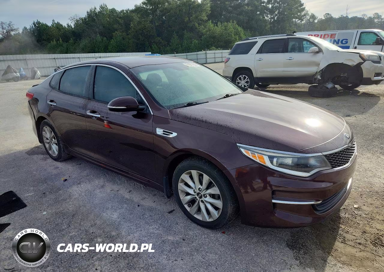 2018 Kia Optima VIN:5XXGT4L34JG265569 - 4