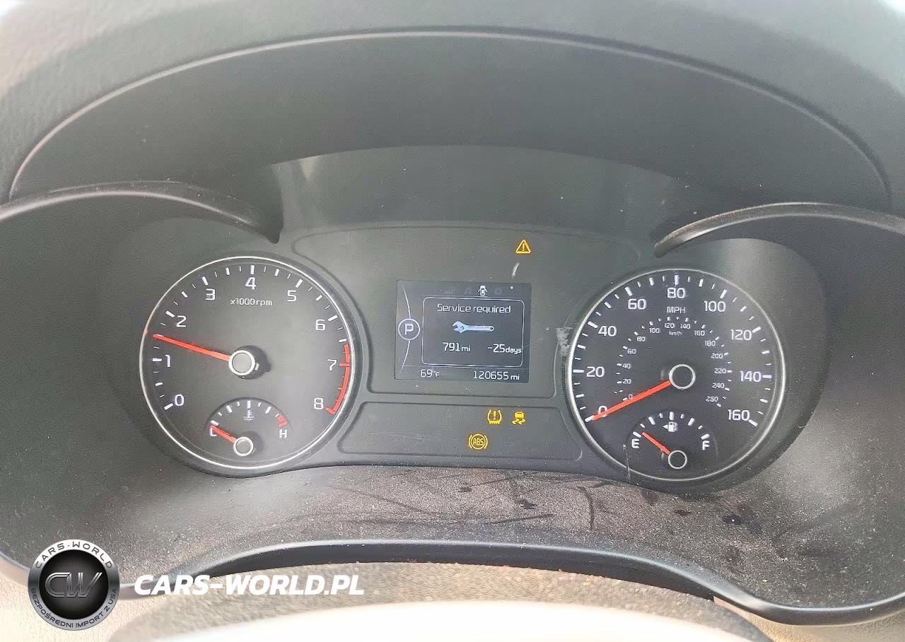 2018 Kia Optima VIN:5XXGT4L34JG265569 - 9