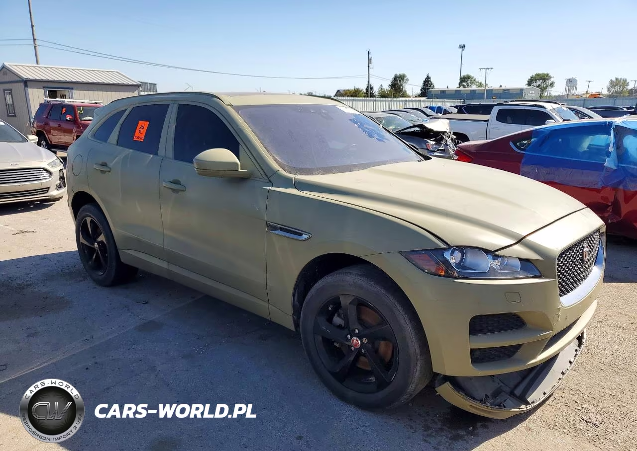 2017 Jaguar F-Pace Premium VIN:SADCJ2BV7HA495208 - 4