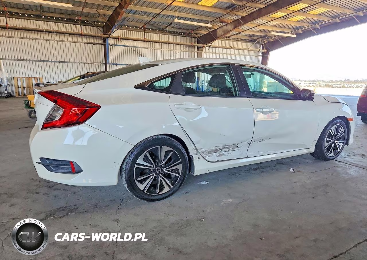 2018 Honda Civic Ex VIN:2HGFC1E33JH640311 - 3