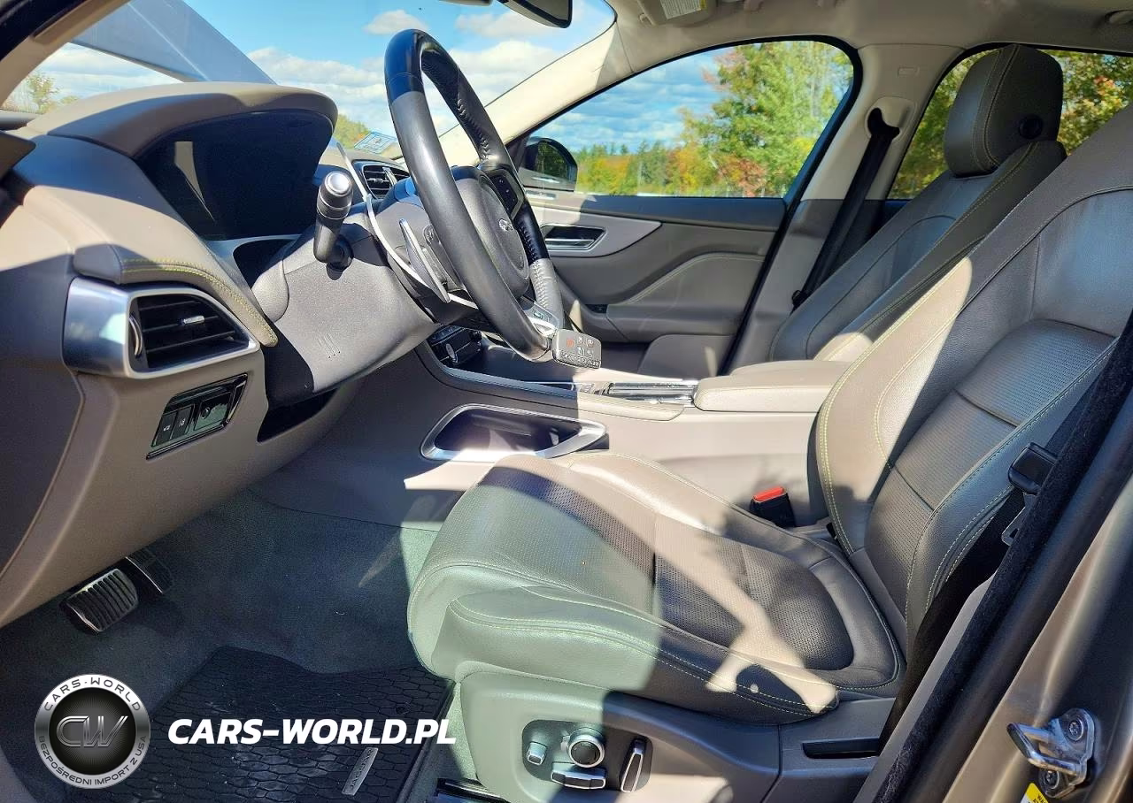 2018 Jaguar F-Pace R - Sport VIN:SADCL2FN0JA255363 - 7