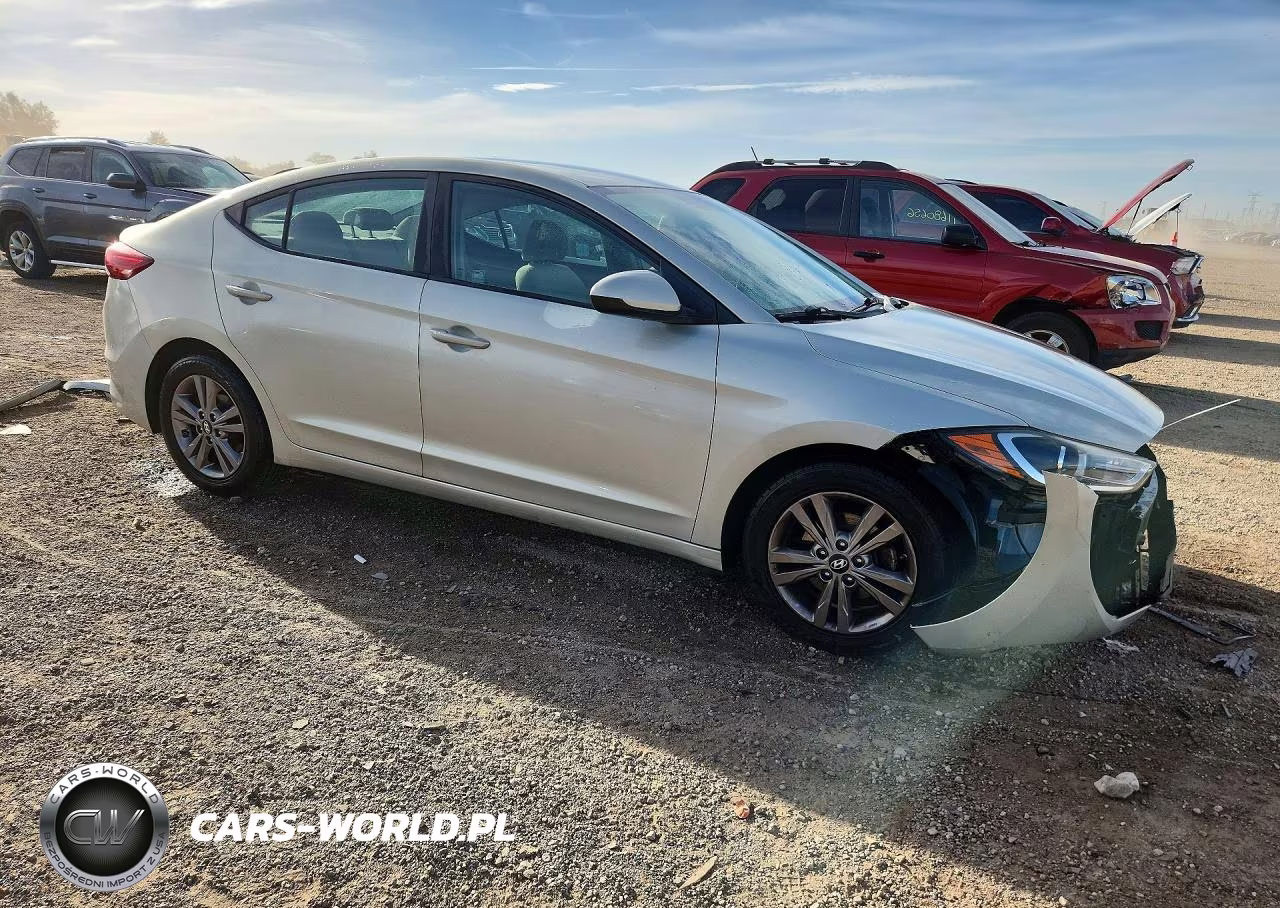 2018 Hyundai Elantra Sel VIN:KMHD84LFXJU473623 - 4