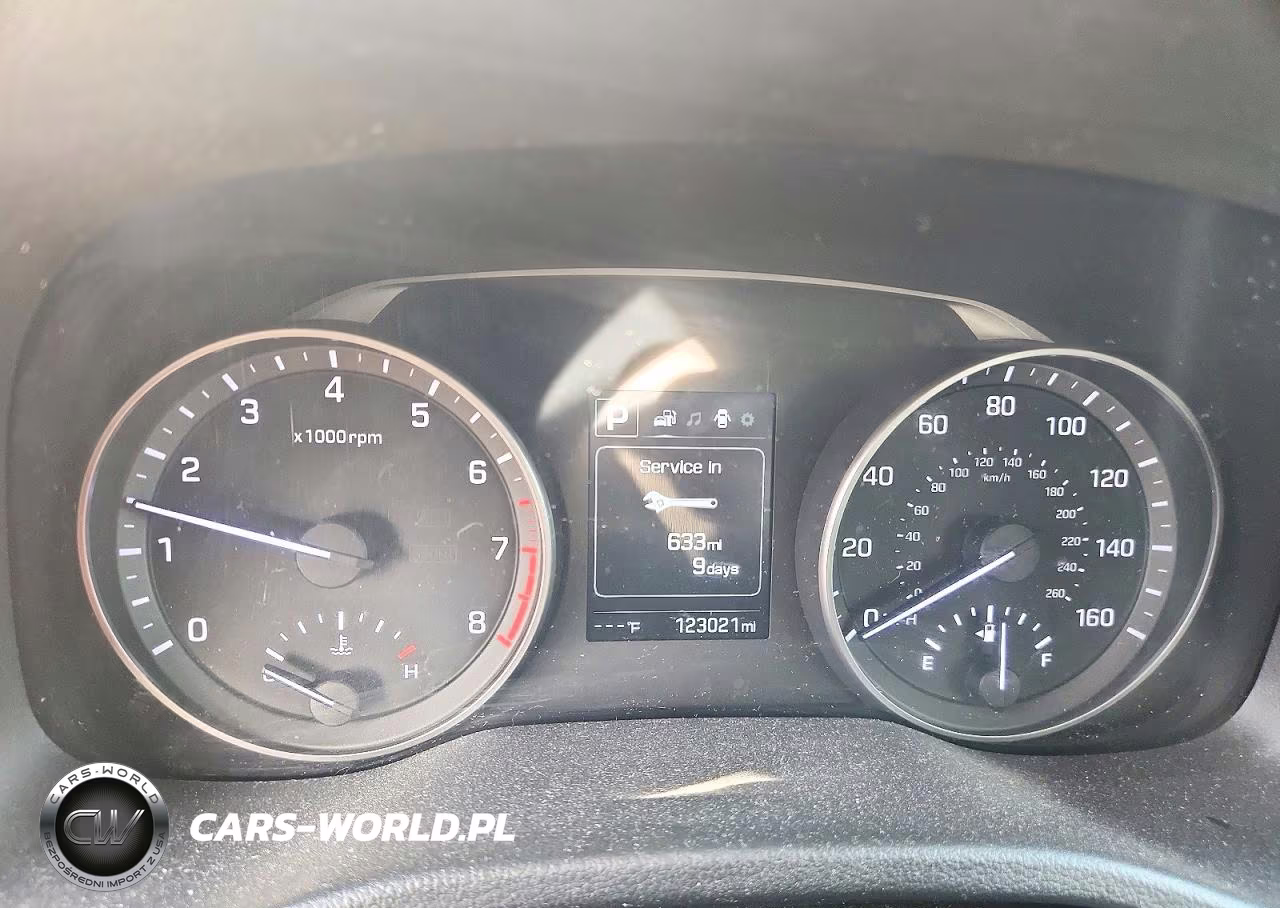 2018 Hyundai Elantra Sel VIN:KMHD84LFXJU473623 - 9