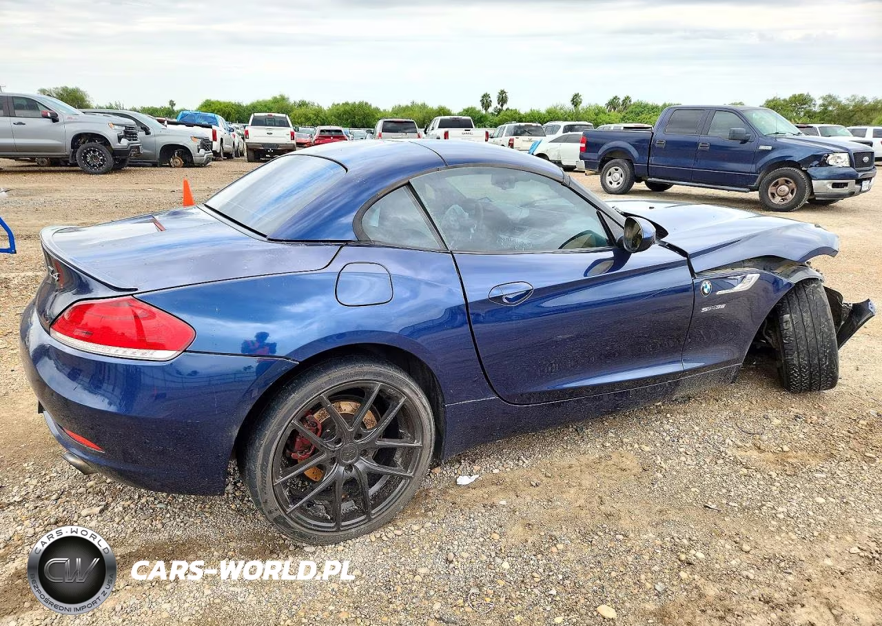 2010 BMW Z4 Sdrive35I VIN:WBALM7C56AE381937 - 3