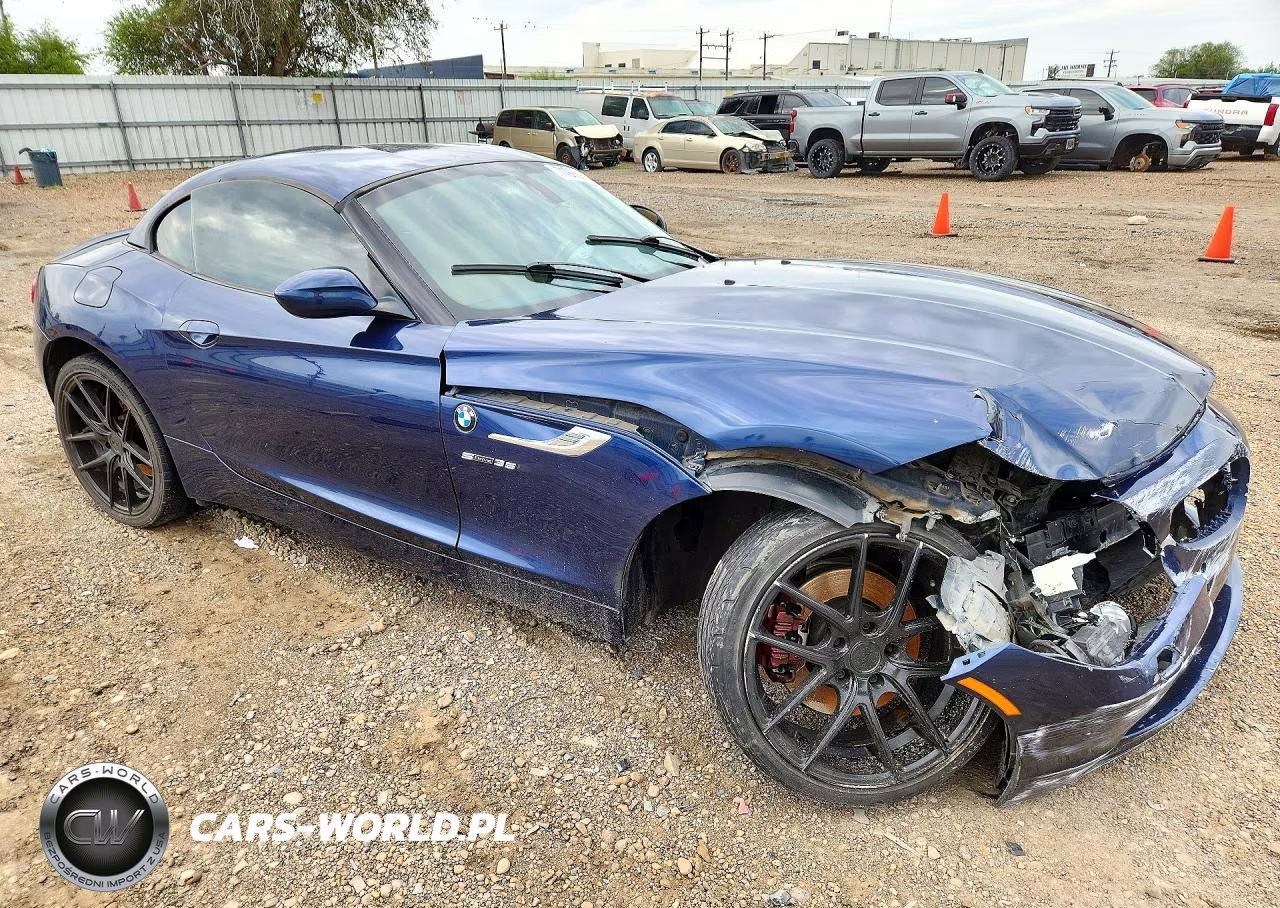 2010 BMW Z4 Sdrive35I VIN:WBALM7C56AE381937 - 4