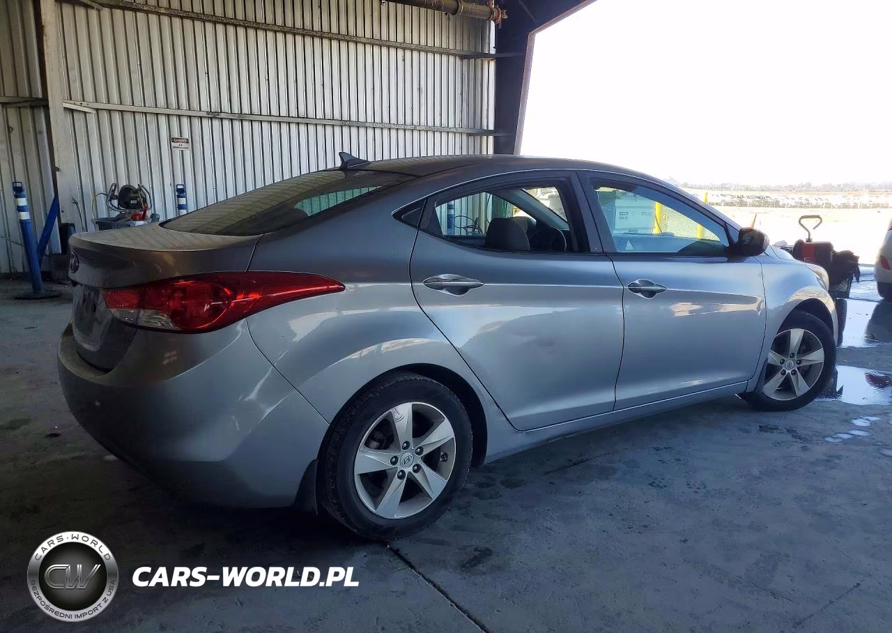 2013 Hyundai Elantra Gls VIN:KMHDH4AE7DU567473 - 3