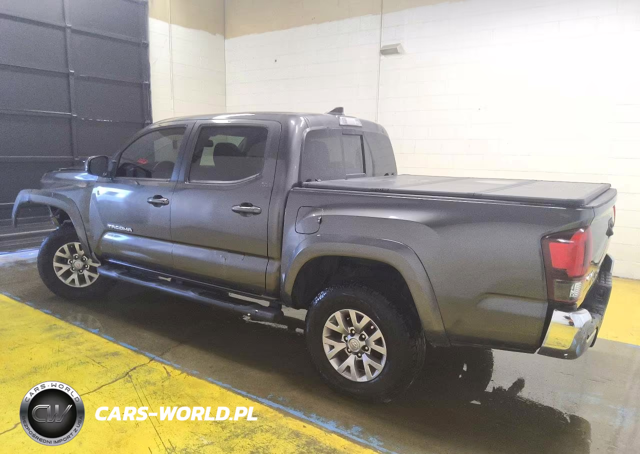 2018 Toyota Tacoma Sr5 V6 VIN:3TMCZ5AN2JM132007 - 2
