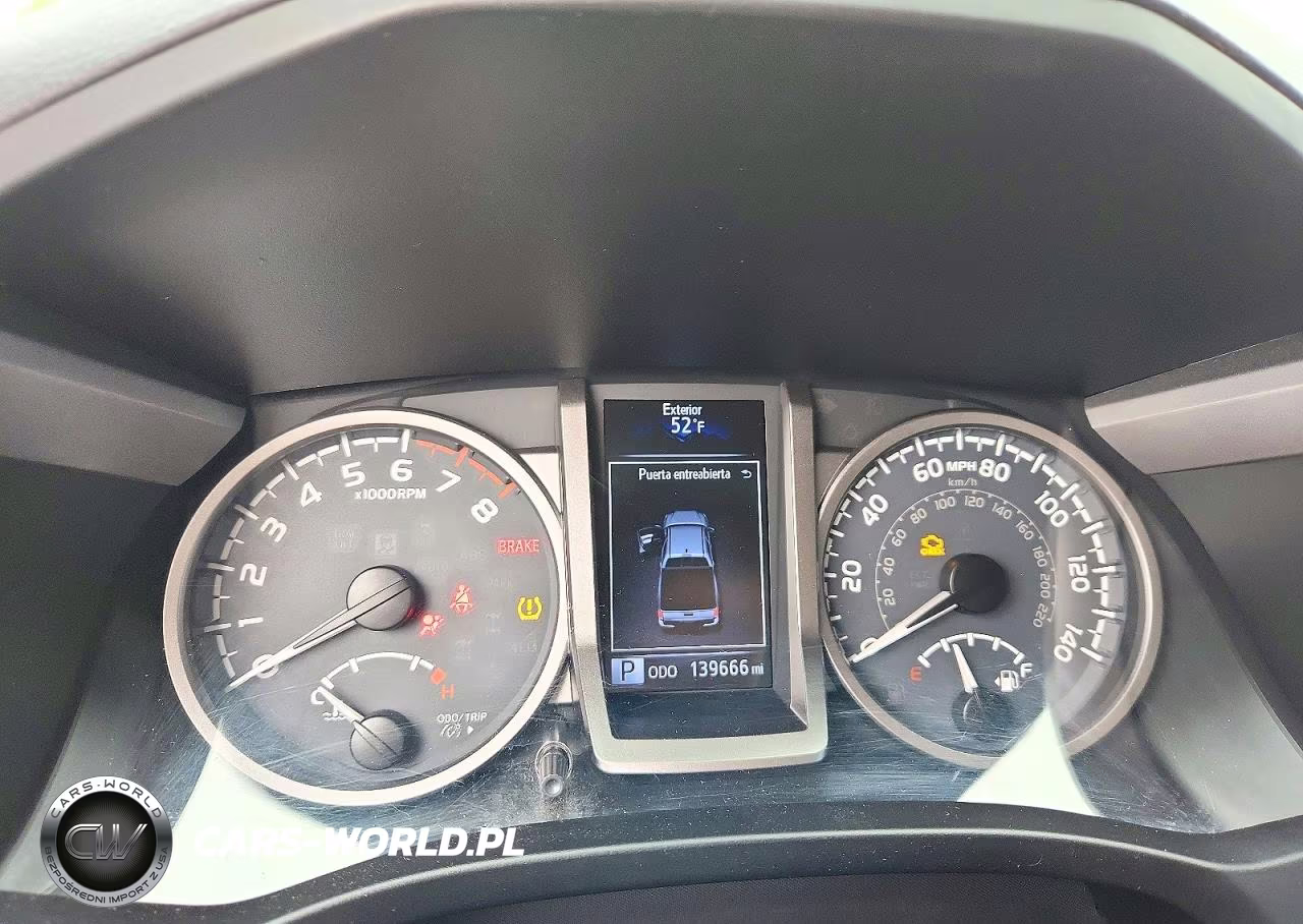 2018 Toyota Tacoma Sr5 V6 VIN:3TMCZ5AN2JM132007 - 9
