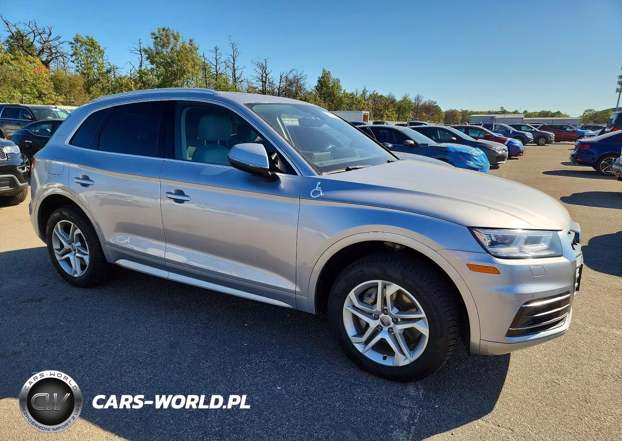 2018 Audi Q5 Premium Plus VIN:WA1BNAFY5J2201339 - 4