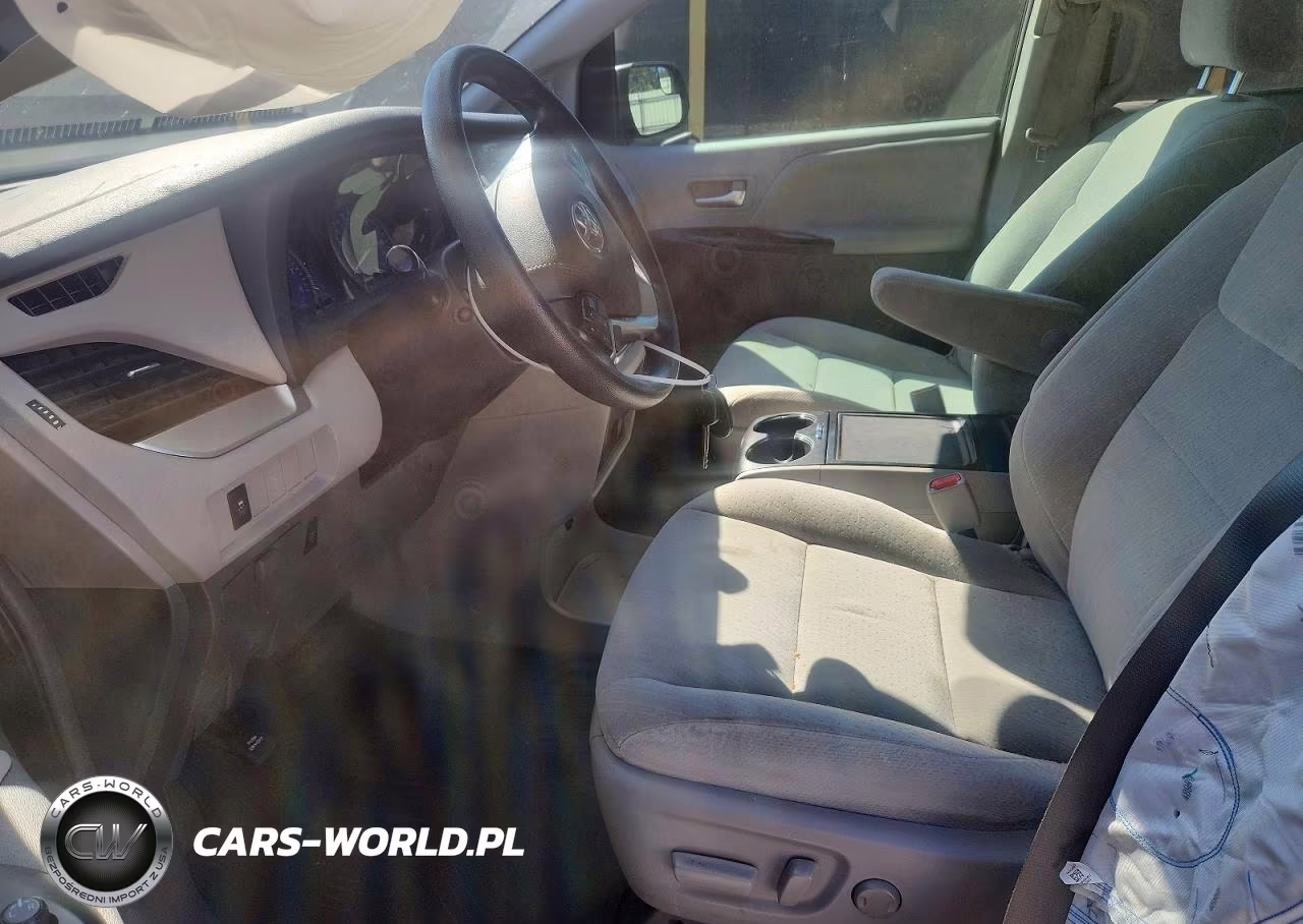2019 Toyota Sienna Le VIN:5TDKZ3DC0KS971133 - 7