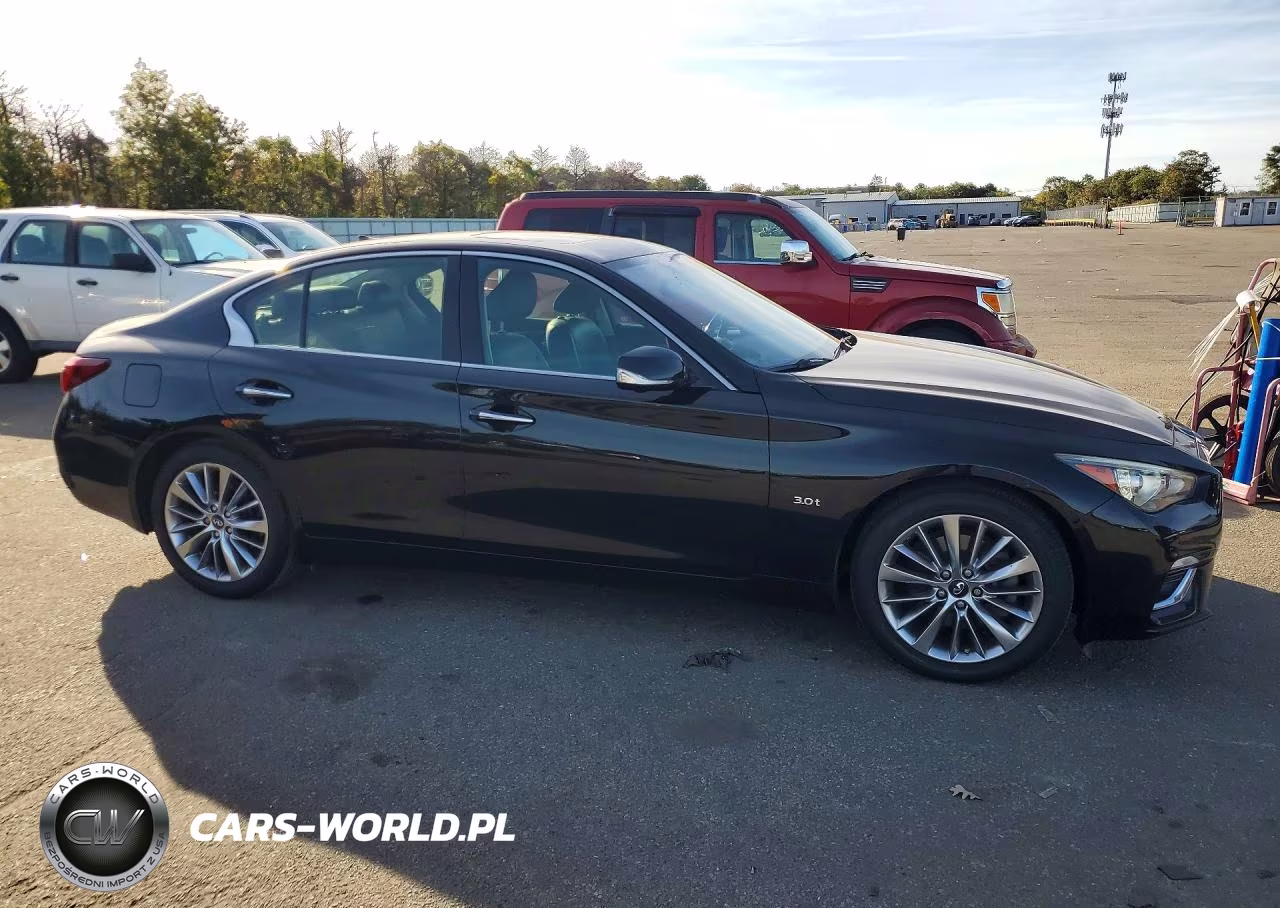 2018 Infiniti Q50 3.0T Luxe VIN:JN1EV7AR1JM431814 - 4