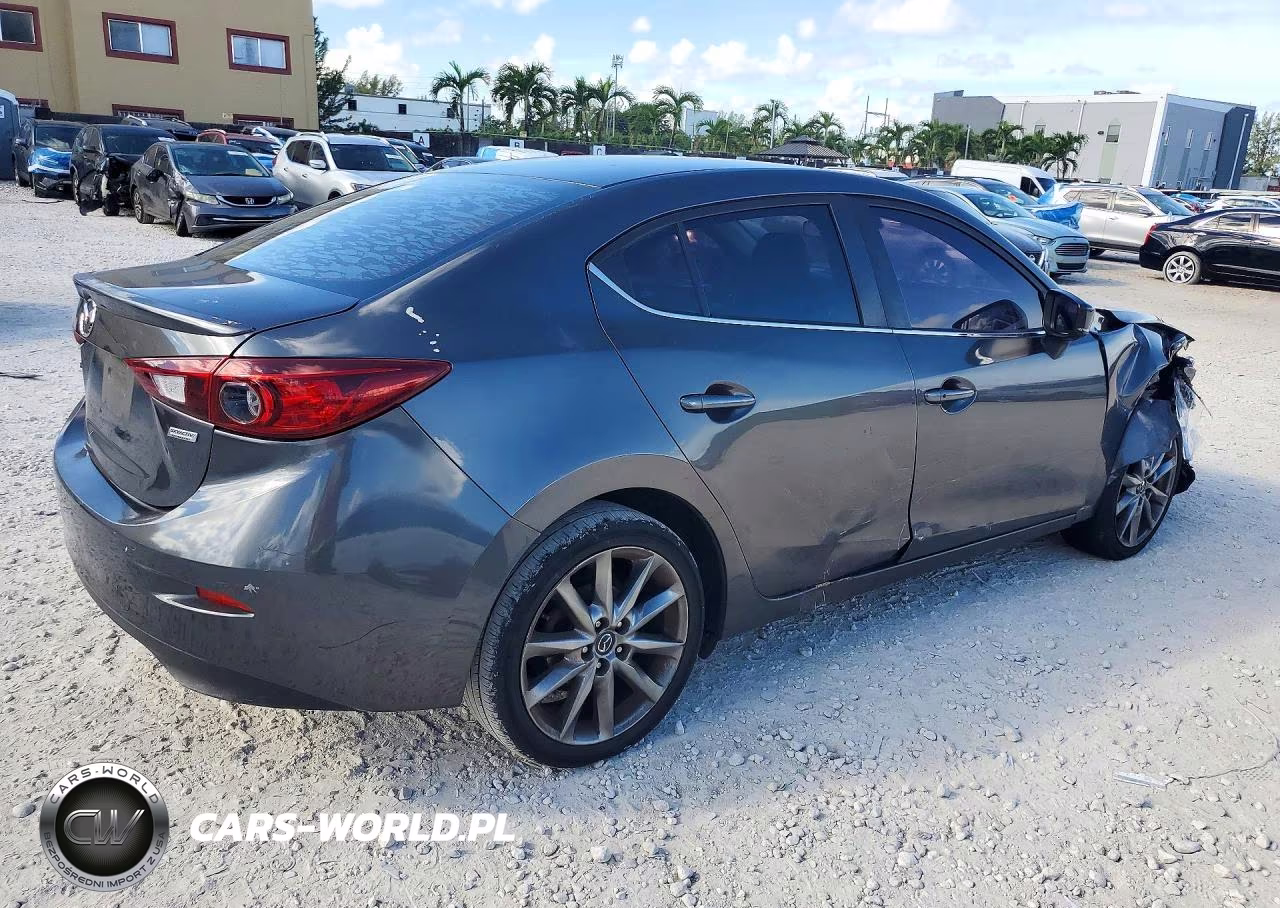2018 Mazda 3 Touring VIN:3MZBN1V35JM185080 - 3