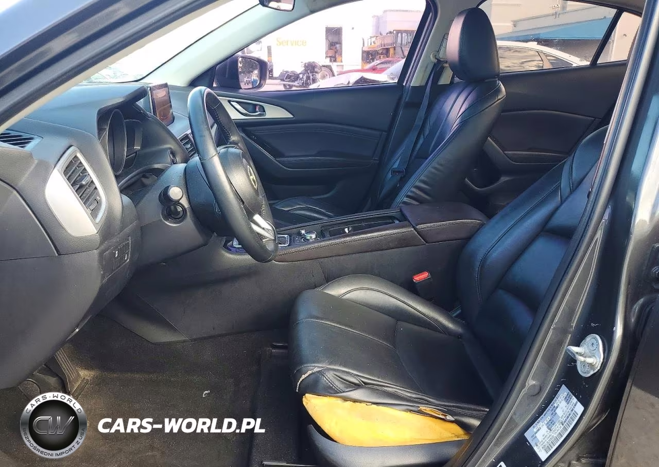 2018 Mazda 3 Touring VIN:3MZBN1V35JM185080 - 7