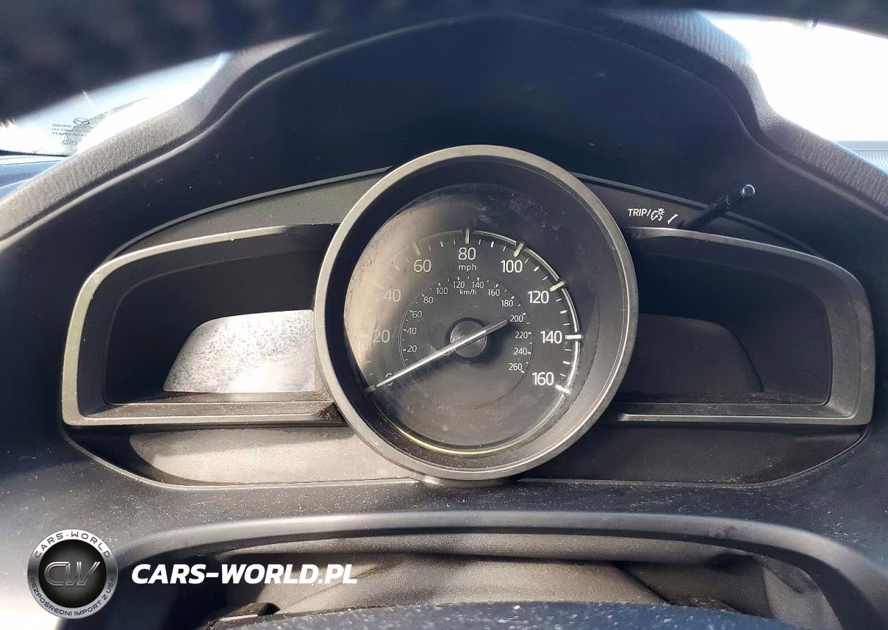 2018 Mazda 3 Touring VIN:3MZBN1V35JM185080 - 9