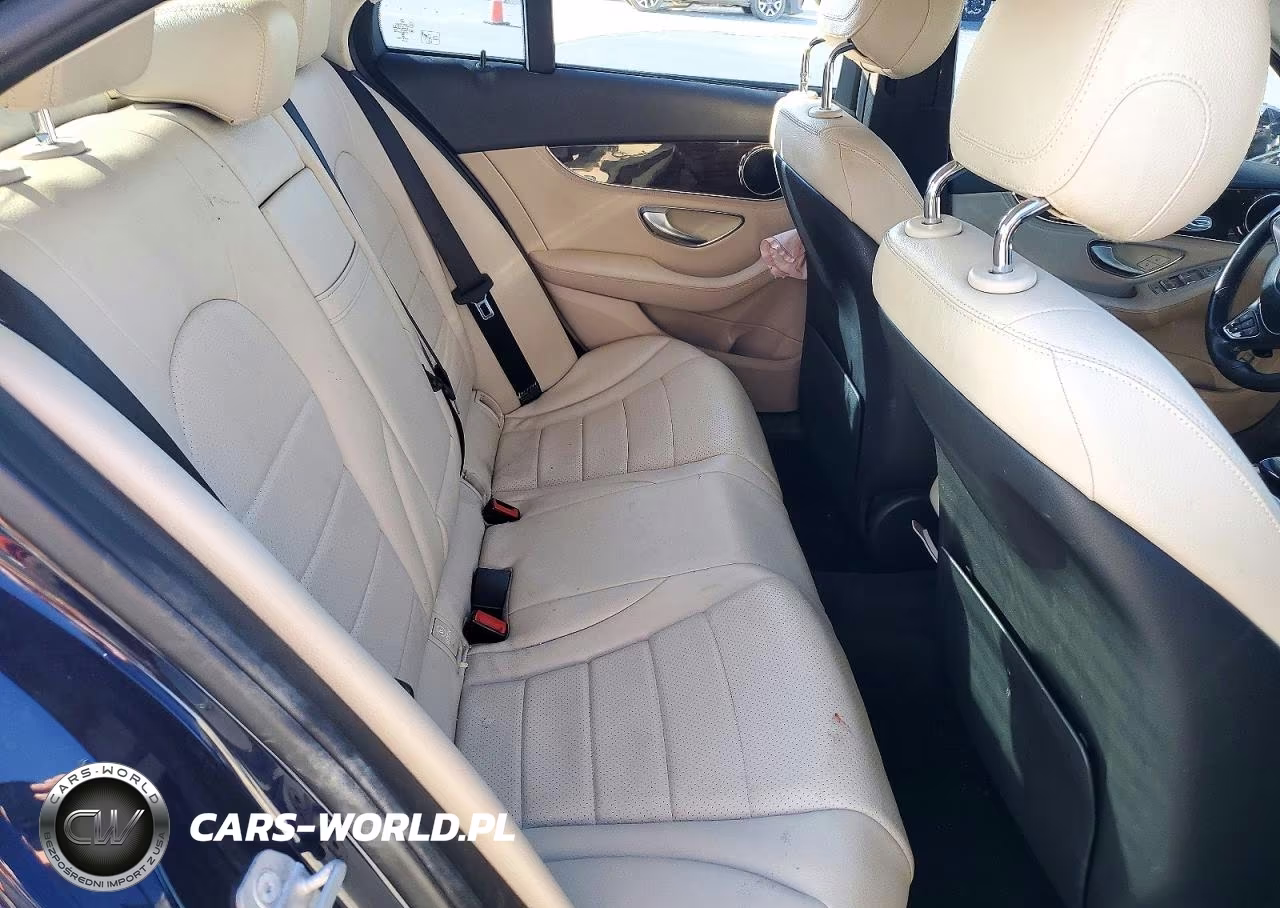 2015 Mercedes-Benz C 300 VIN:55SWF4JB0FU075306 - 10