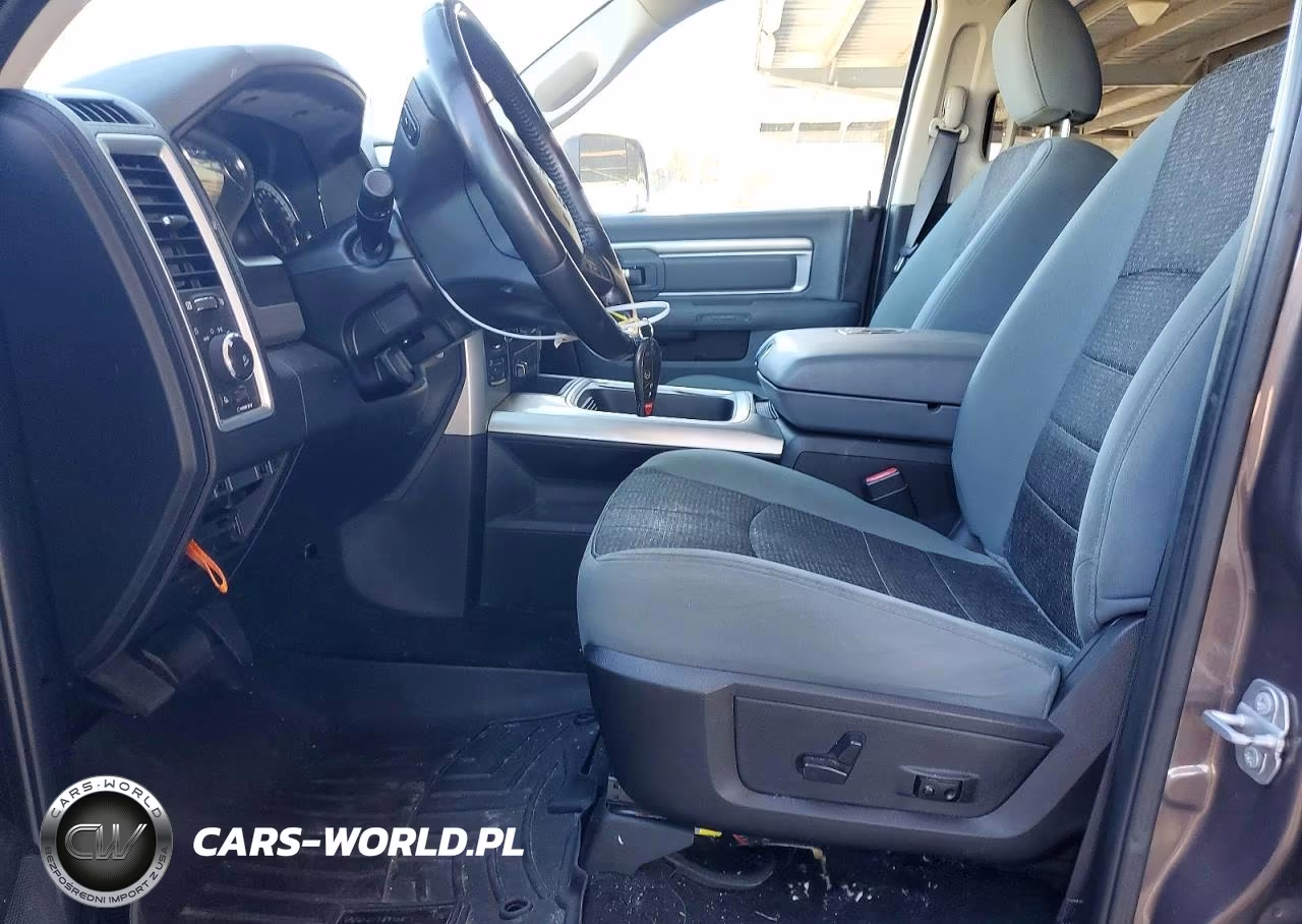 2019 Ram 1500 Classic Slt VIN:1C6RR7TT1KS556859 - 7